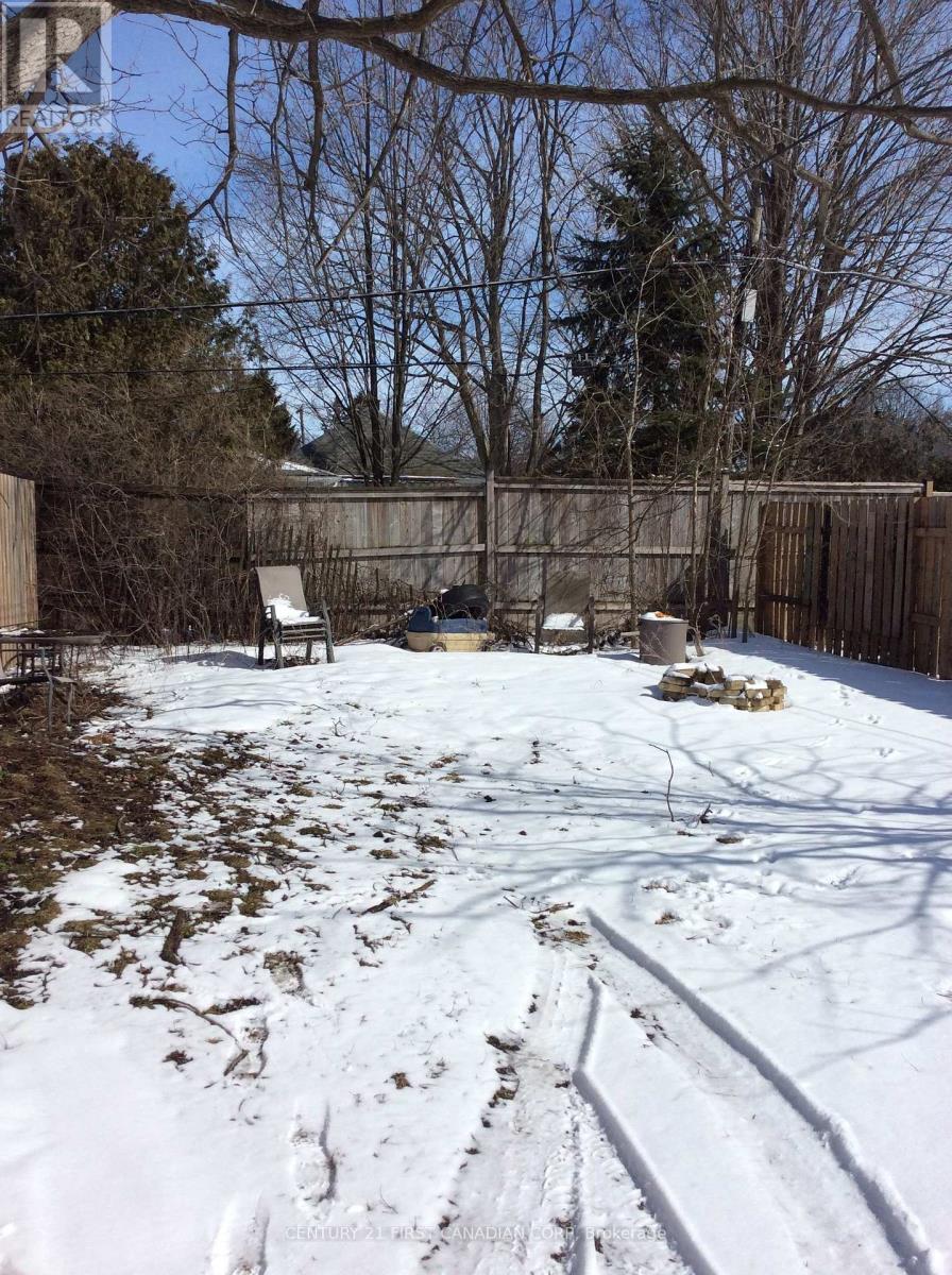 72 Lyman Street, London East, Ontario  N5Y 1M6 - Photo 5 - X12825142