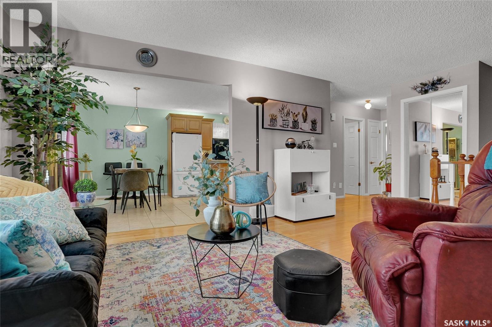 69 Thorn Crescent, Moose Jaw, Saskatchewan  S6J 1J2 - Photo 8 - SK029769