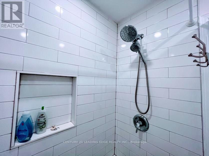 5 Opal Court, Whitchurch-Stouffville, Ontario  L4A 8C2 - Photo 36 - N12857610