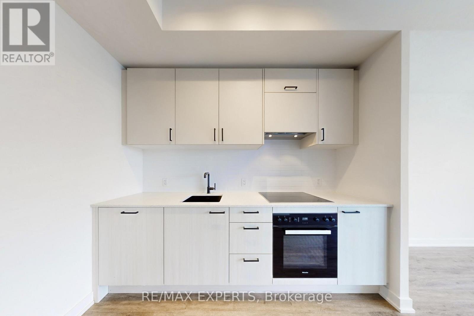 808 - 1 Quarrington Lane, Toronto, Ontario  M3C 0S4 - Photo 12 - C12857258