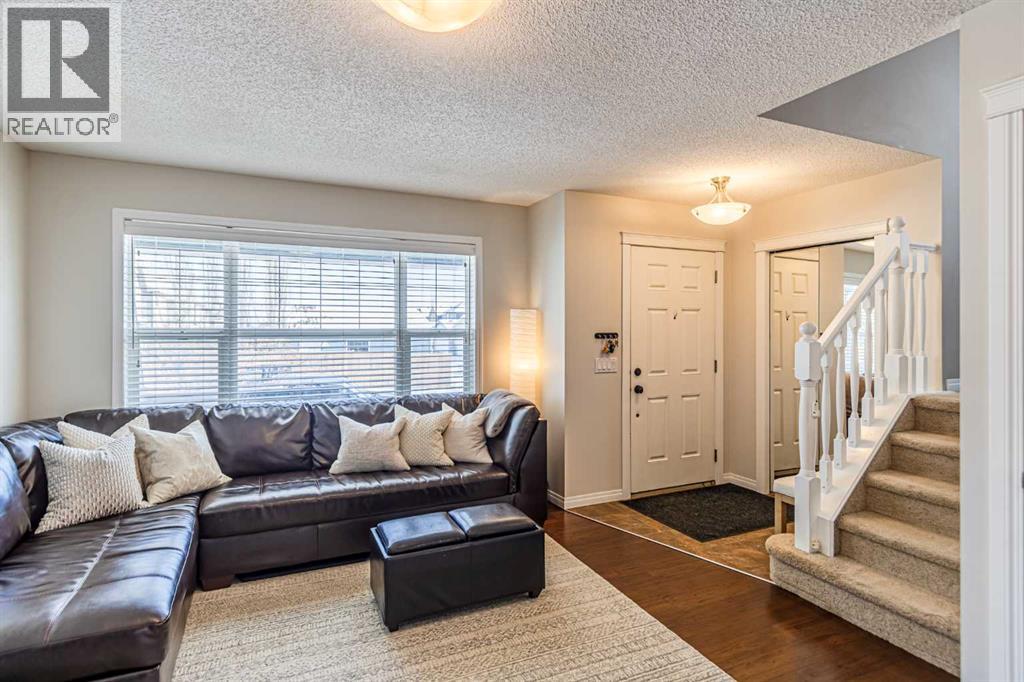 100 Silverado Plains View Sw, Calgary, Alberta  T2X 0H4 - Photo 3 - A2288210