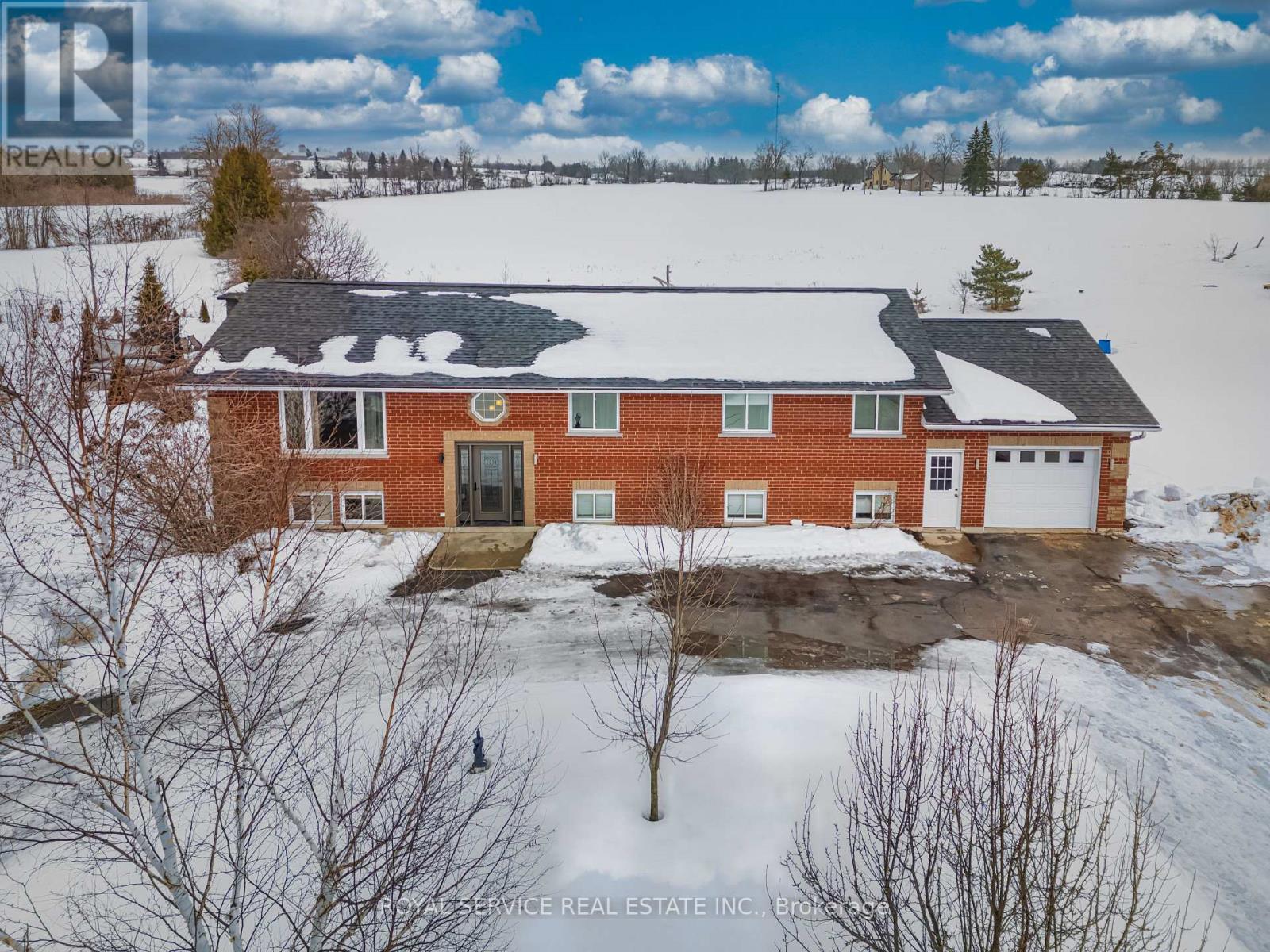 323 CADIGAN ROAD, selwyn, Ontario