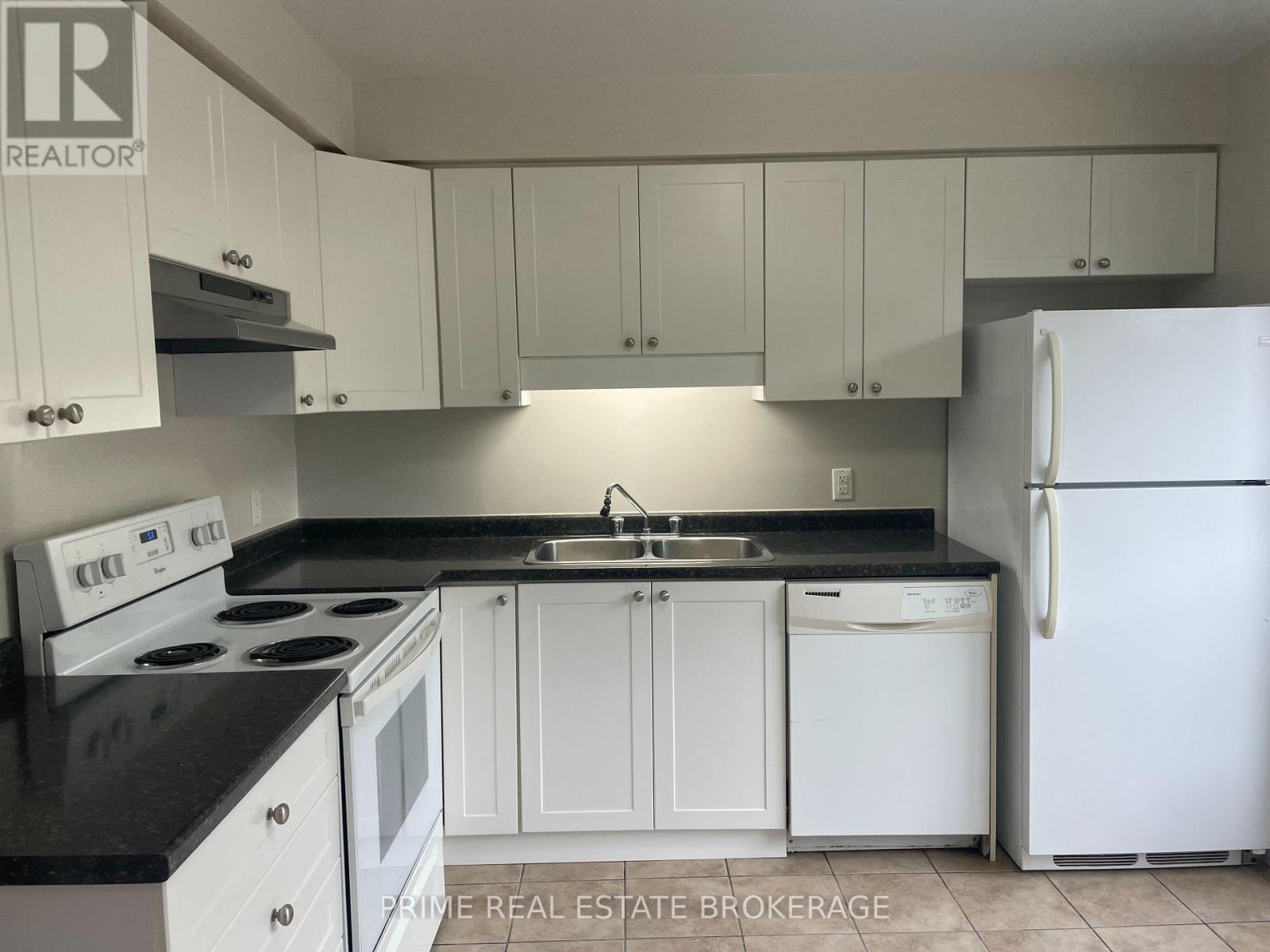 31 - 135 Belmont Drive, London South, Ontario  N6J 4J3 - Photo 2 - X12857632