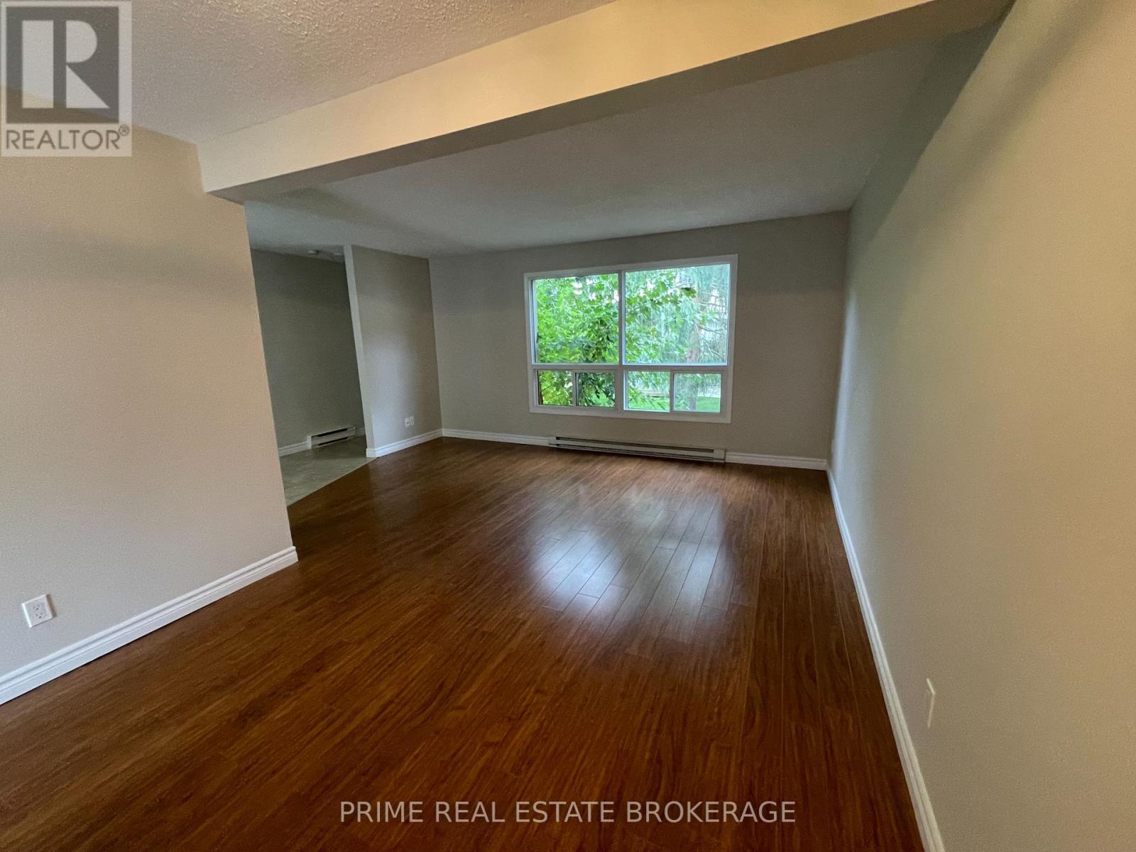 31 - 135 Belmont Drive, London South, Ontario  N6J 4J3 - Photo 5 - X12857632