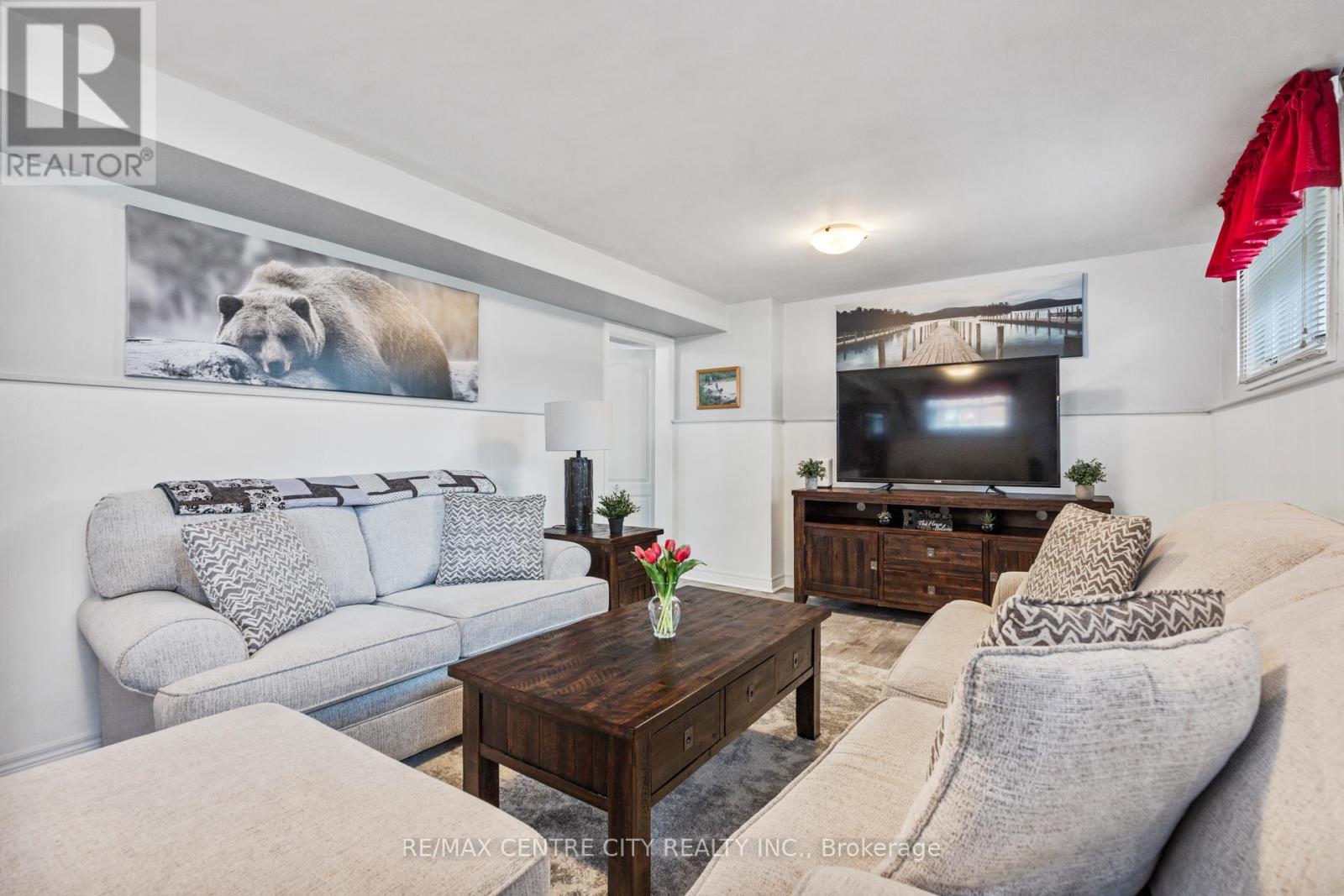 8 Parkview Drive, St. Thomas, Ontario  N5R 4B5 - Photo 17 - X12857636