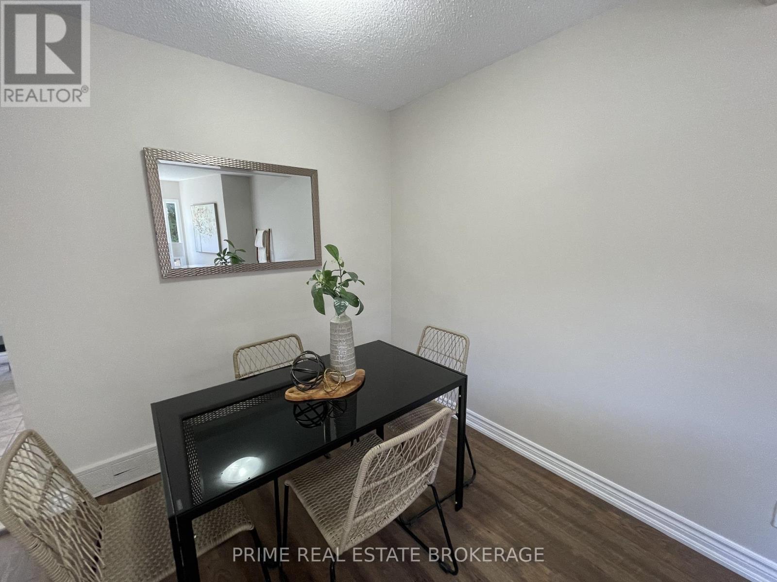 58 - 35 Waterman Avenue, London South, Ontario  N6C 5T8 - Photo 9 - X12857638