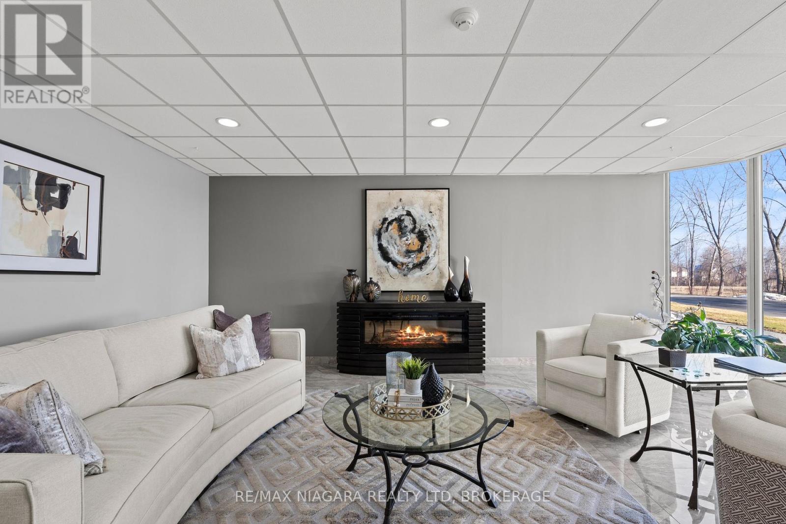 601 - 81 Scott Street, St. Catharines, Ontario  L2N 7L5 - Photo 8 - X12851286