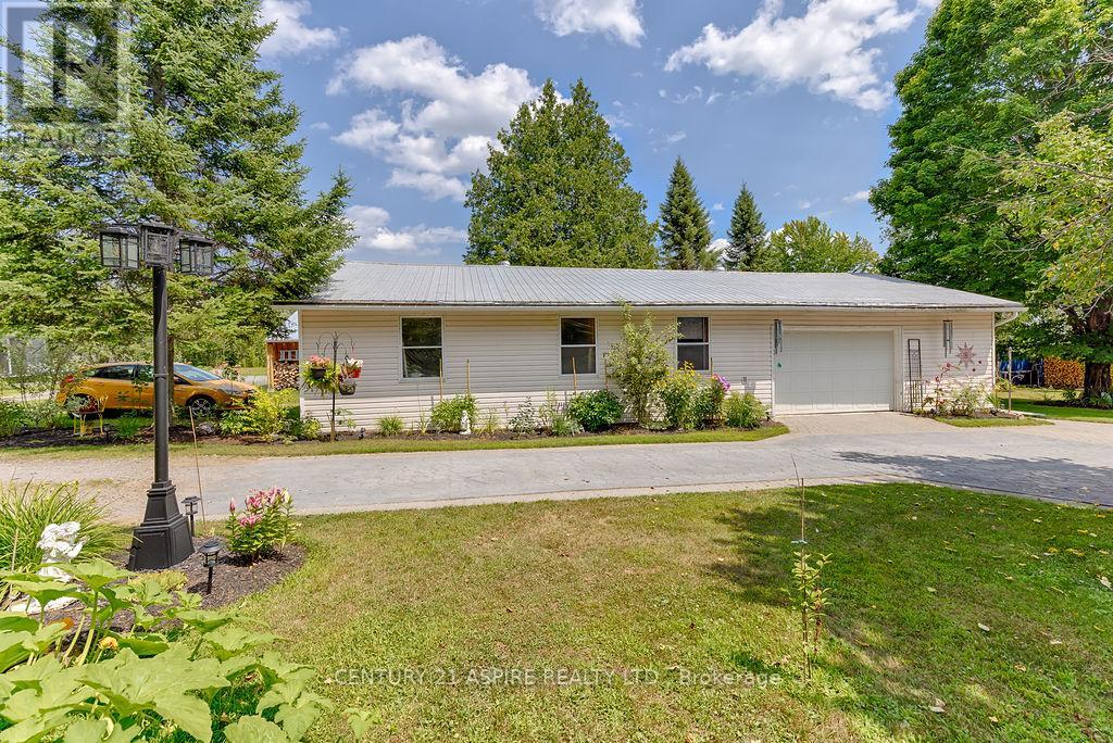 45 Columbine Lane, North Algona Wilberforce, Ontario  K0J 1T0 - Photo 11 - X12857658