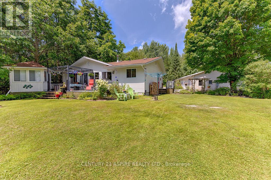 45 Columbine Lane, North Algona Wilberforce, Ontario  K0J 1T0 - Photo 2 - X12857658