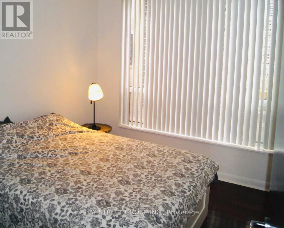 1210 - 33 Sheppard Avenue E, Toronto, Ontario  M2N 7K1 - Photo 6 - C12857662