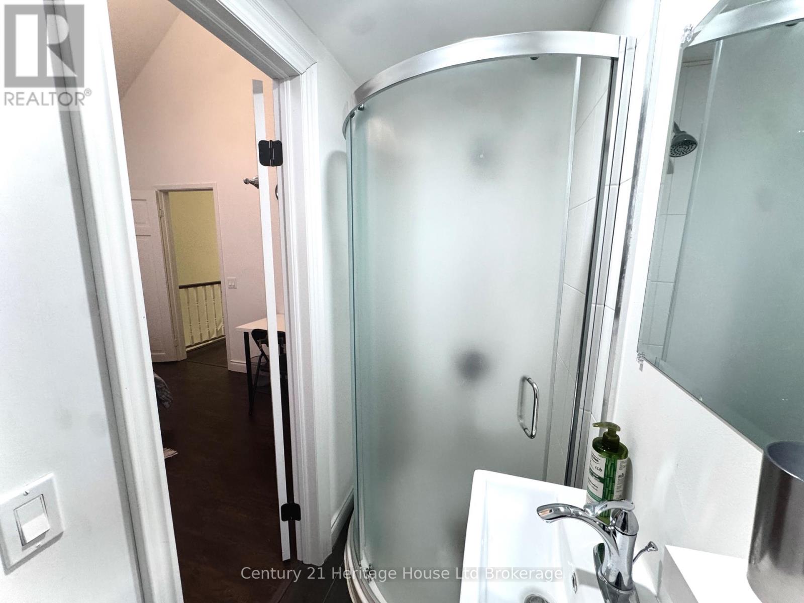 5138 Willmott Street, Niagara Falls, Ontario  L2E 2A3 - Photo 23 - X12852758