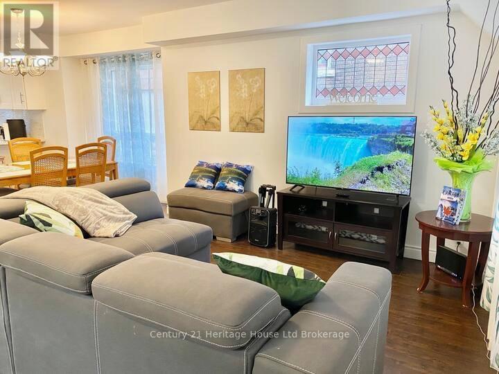 5138 Willmott Street, Niagara Falls, Ontario  L2E 2A3 - Photo 5 - X12852758