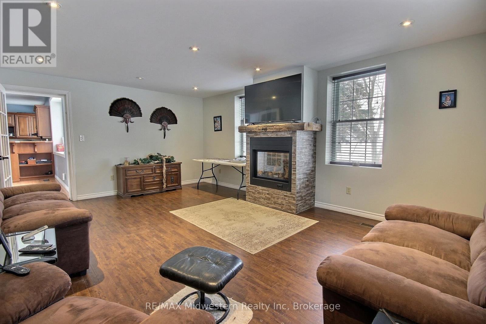 2081 John Street E, Howick, Ontario  N0G 1X0 - Photo 4 - X12843910