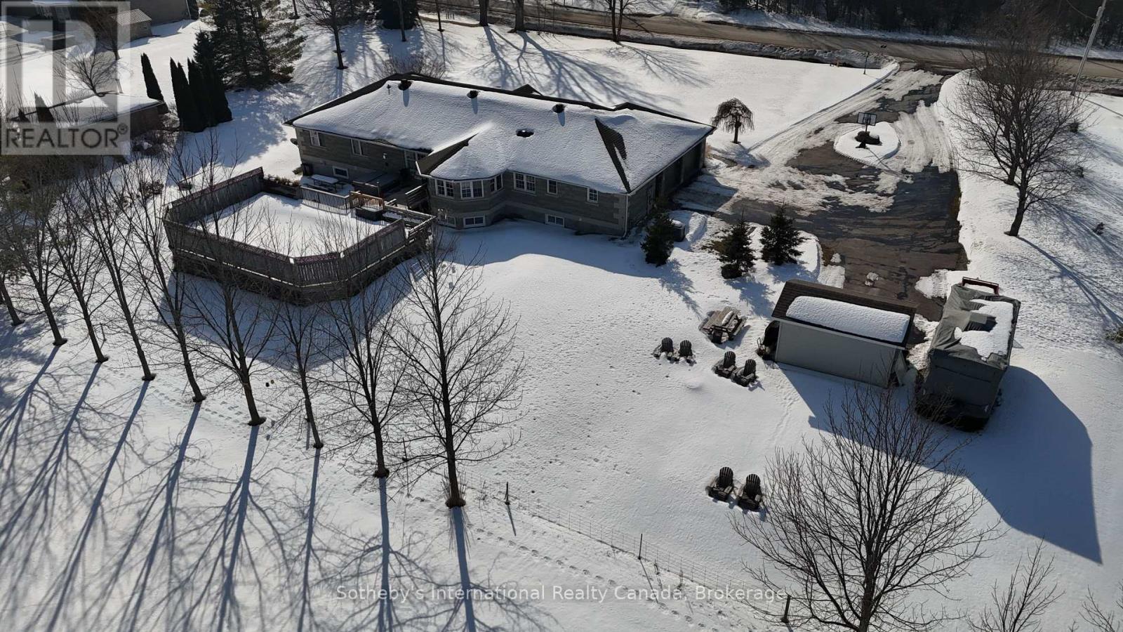 447 Union Street, Meaford, Ontario  N4L 1W7 - Photo 2 - X12855870