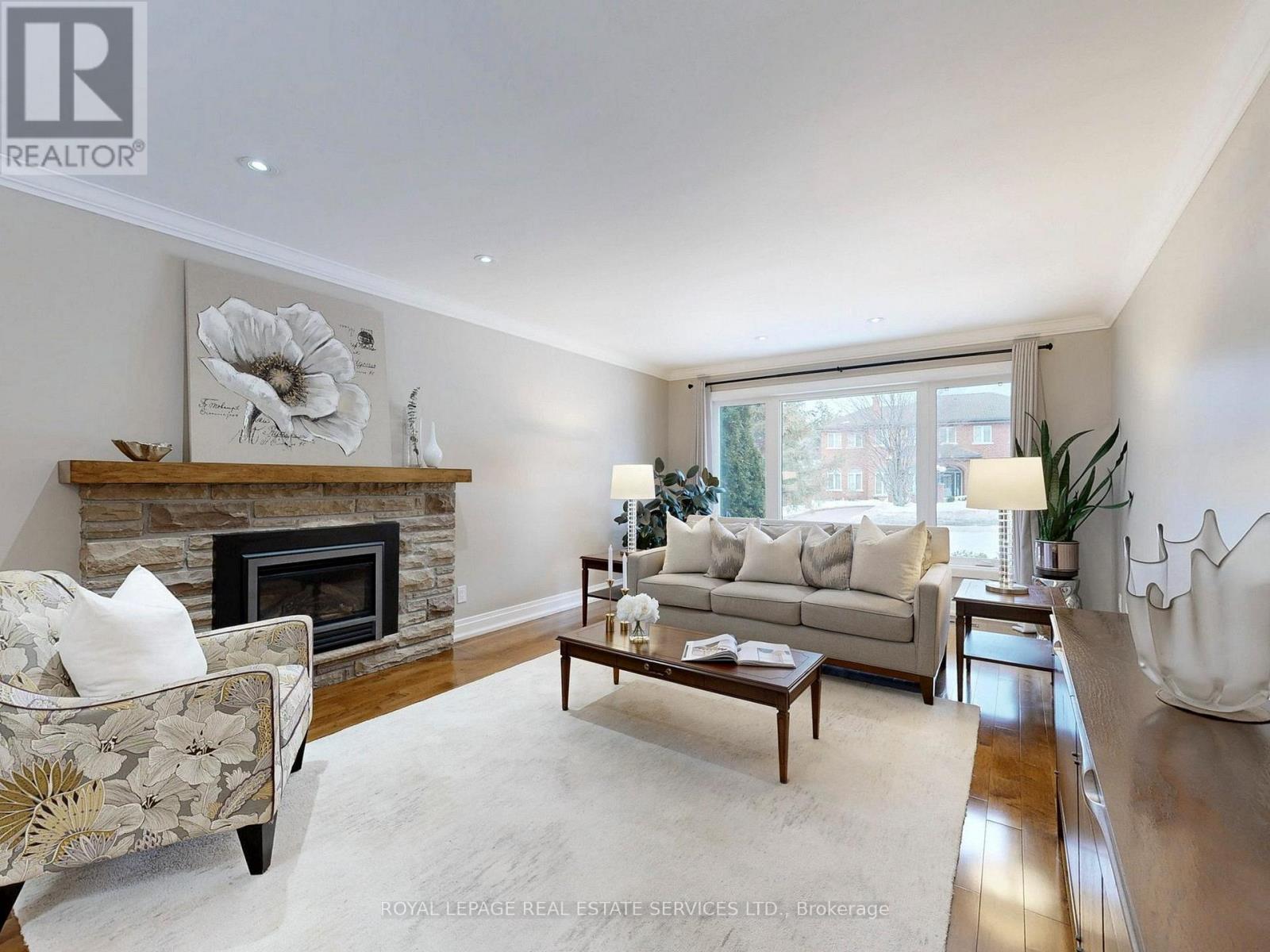 219 Grandview Avenue, Markham, Ontario  L3T 1J3 - Photo 2 - N12857642