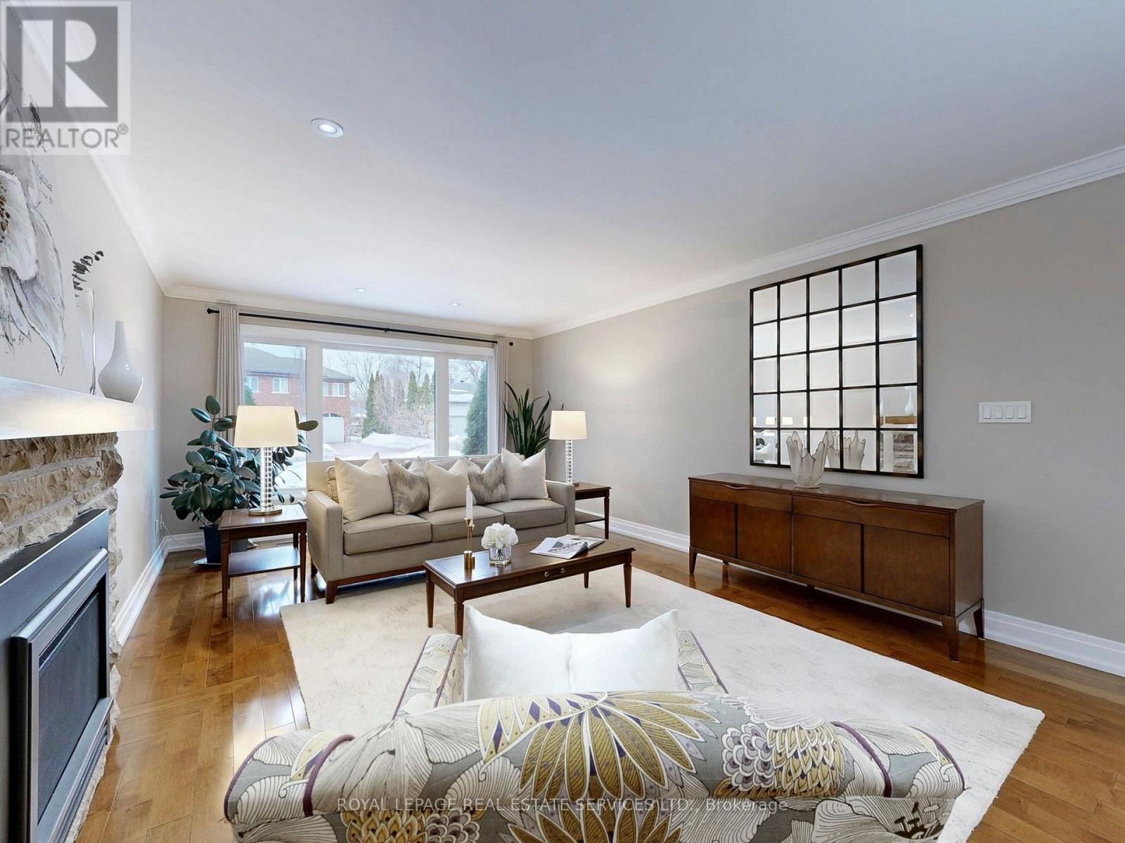 219 Grandview Avenue, Markham, Ontario  L3T 1J3 - Photo 3 - N12857642