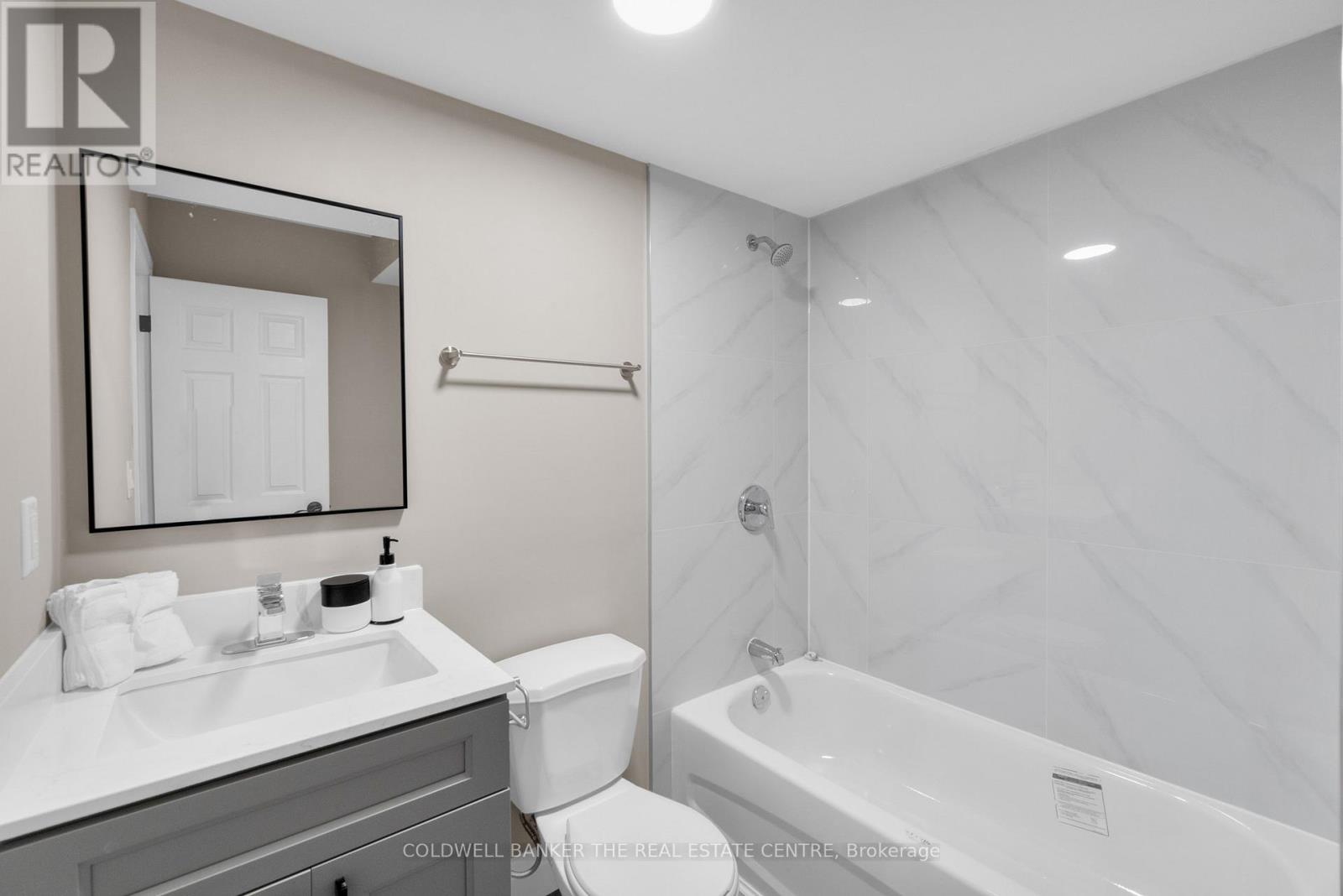 1 - 21 Little Lake Drive, Barrie, Ontario  L4M 7B9 - Photo 15 - S12857634