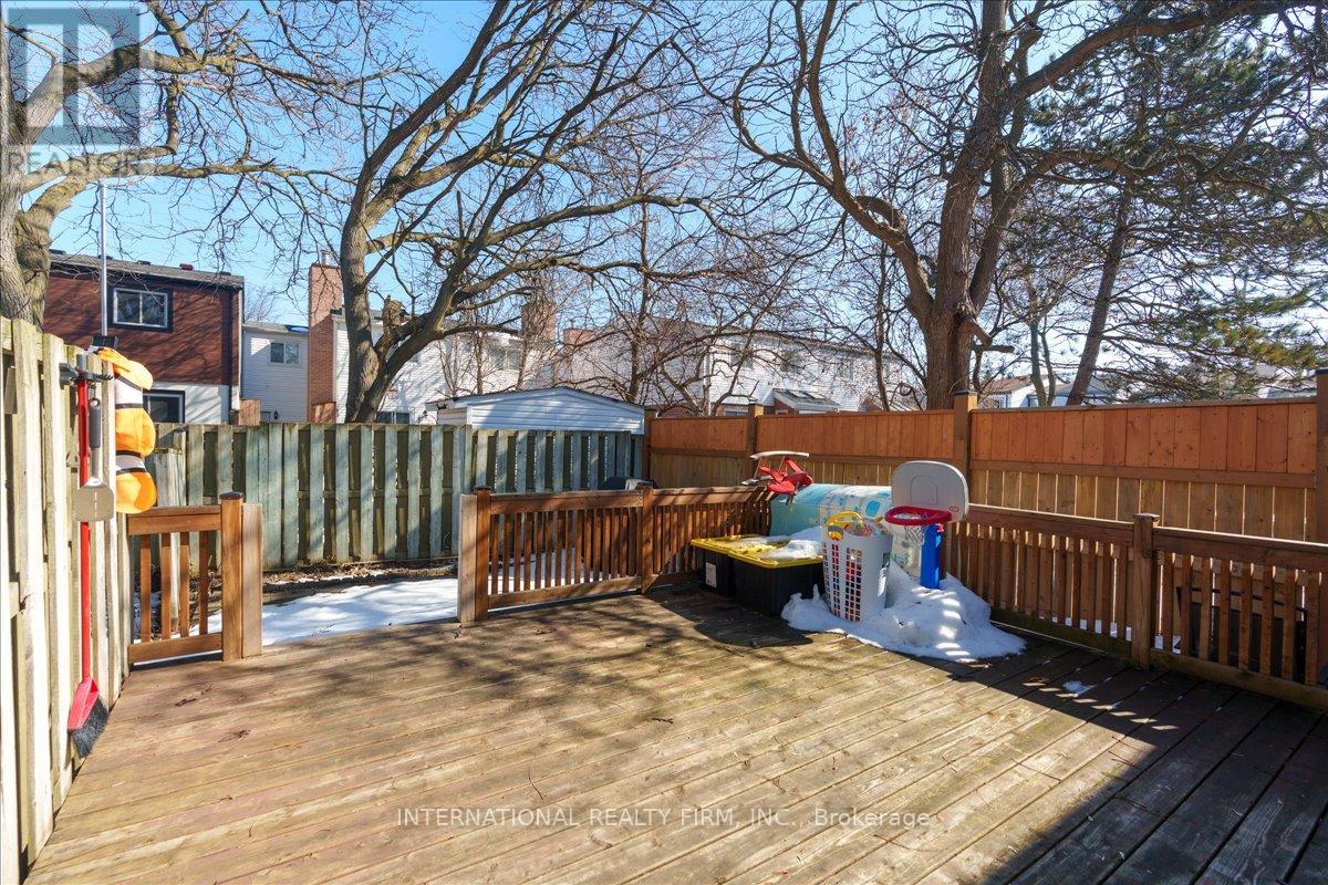 1029 Zante Crescent, Mississauga (Clarkson), Ontario  L5J 4M6 - Photo 20 - W12857644