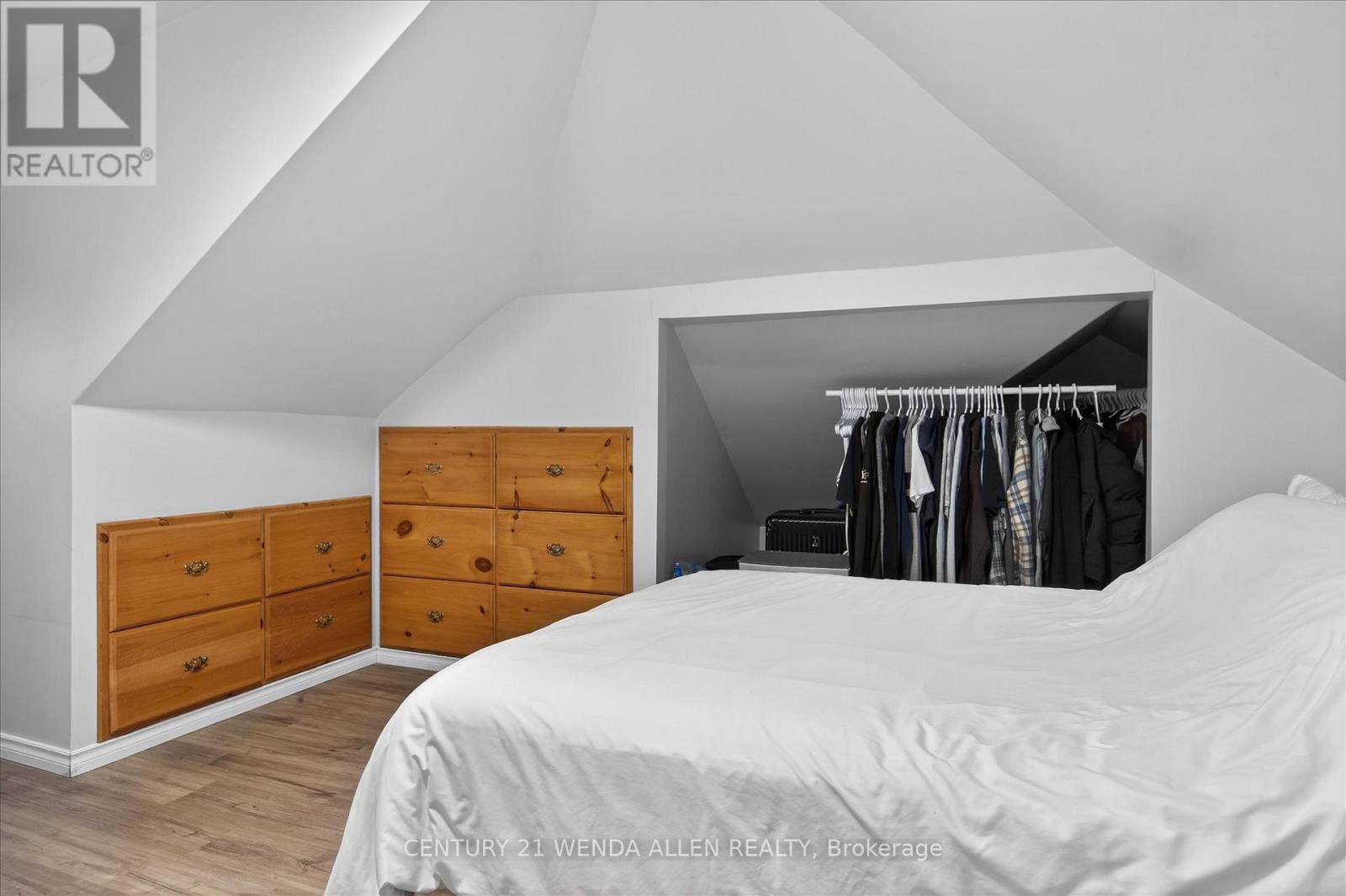 276 Mcgill Street, Peterborough (Otonabee Ward 1), Ontario  K9J 1W5 - Photo 19 - X12857640