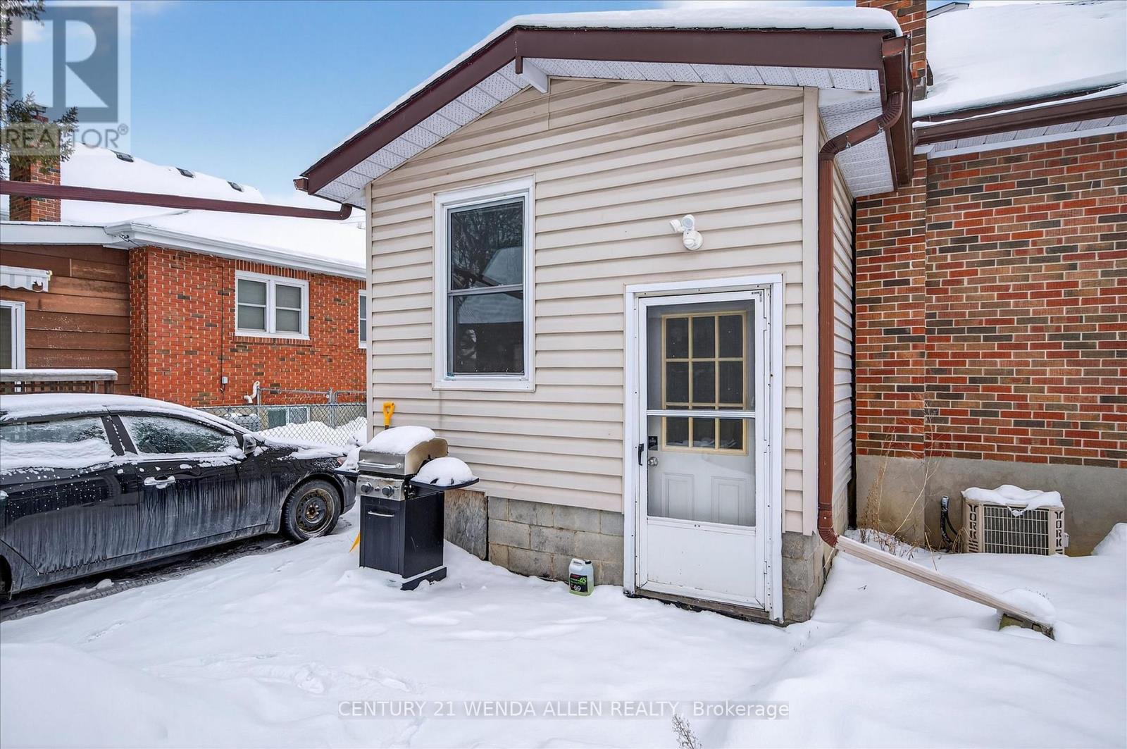 276 Mcgill Street, Peterborough (Otonabee Ward 1), Ontario  K9J 1W5 - Photo 33 - X12857640