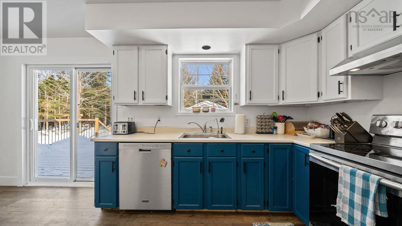 27 Earl Court, Porters Lake, Nova Scotia  B3E 1H8 - Photo 39 - 202603926