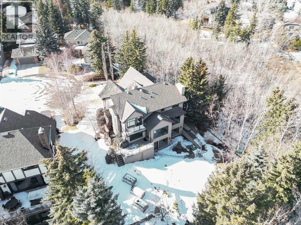 16 Stratton Place Sw, Calgary, Alberta  T3H 1T6 - Photo 4 - A2291243