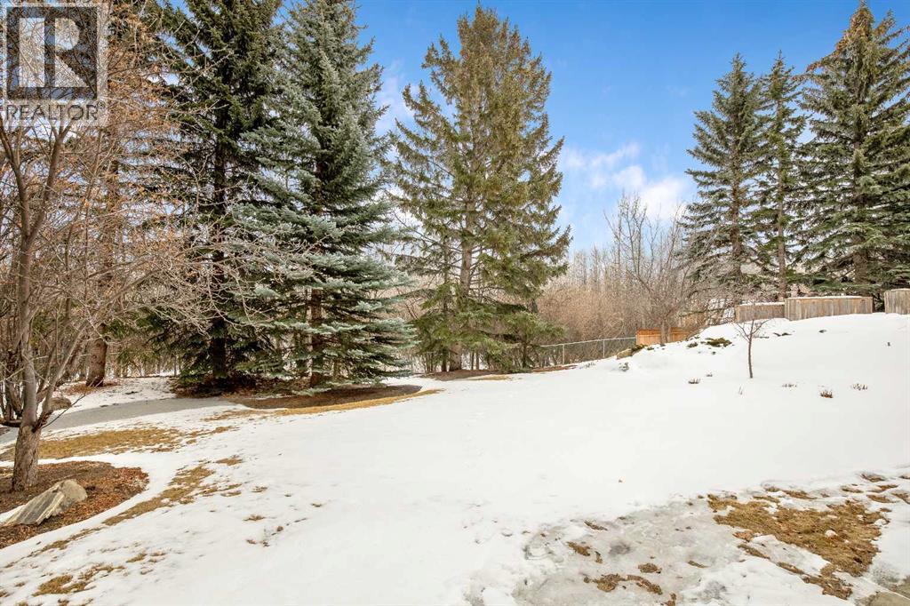 16 Stratton Place Sw, Calgary, Alberta  T3H 1T6 - Photo 7 - A2291243