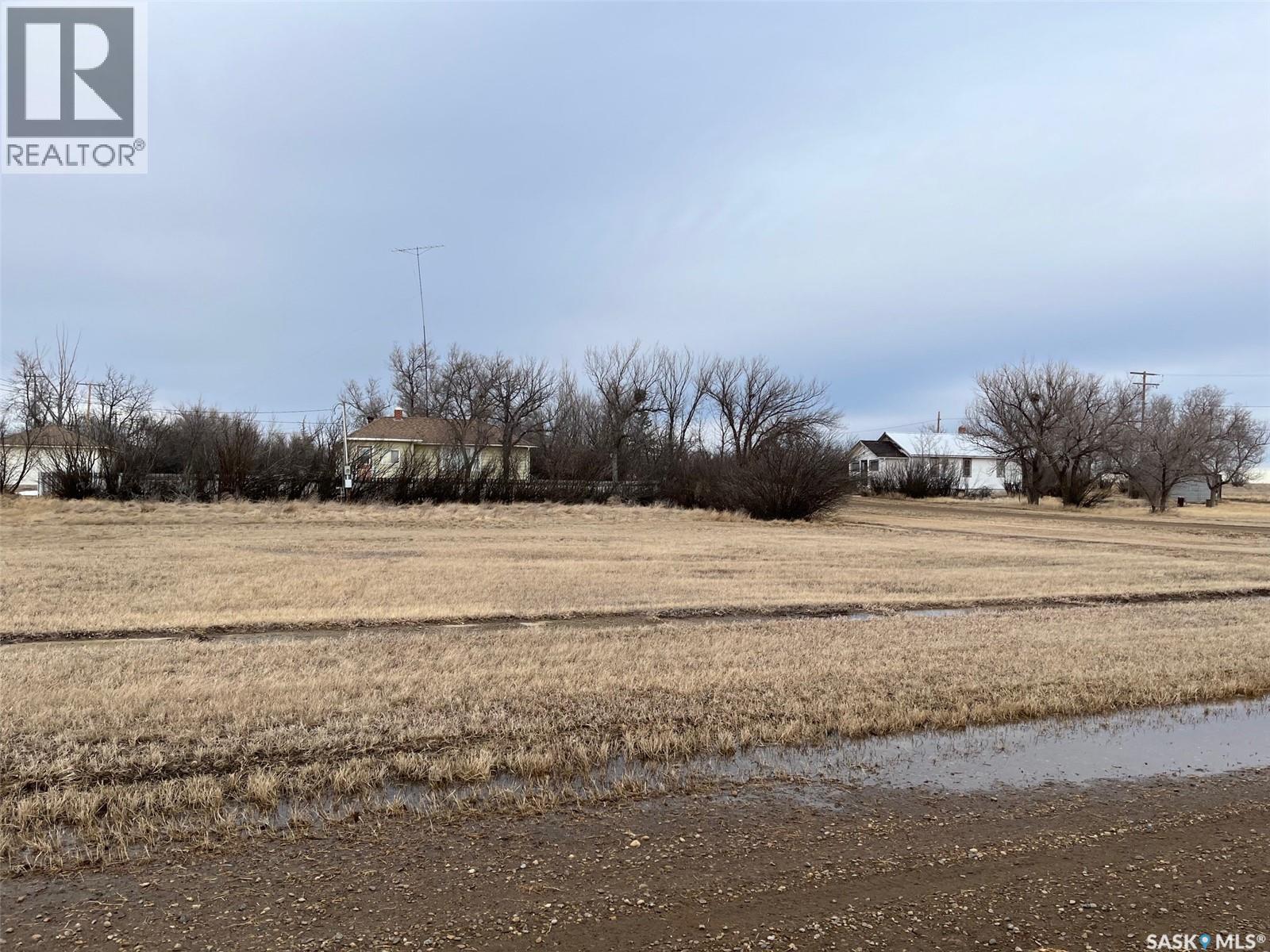 100 Abney Street, Aneroid, Saskatchewan  S0N 0C0 - Photo 2 - SK029811