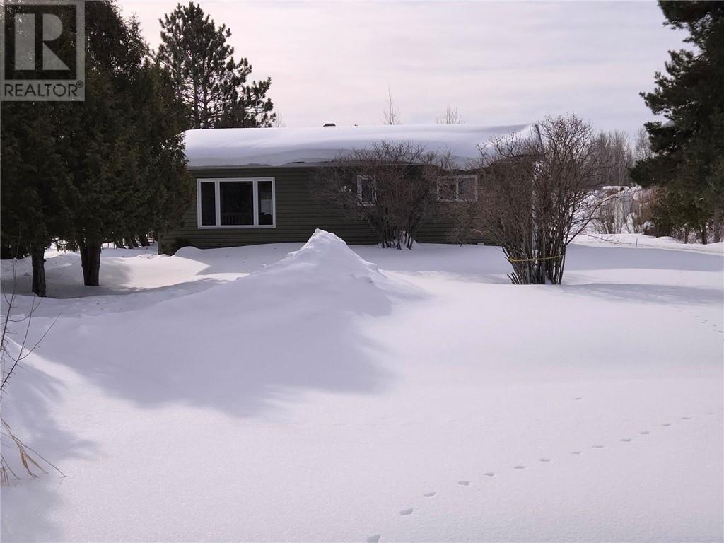 732 Highway 64, alban, Ontario