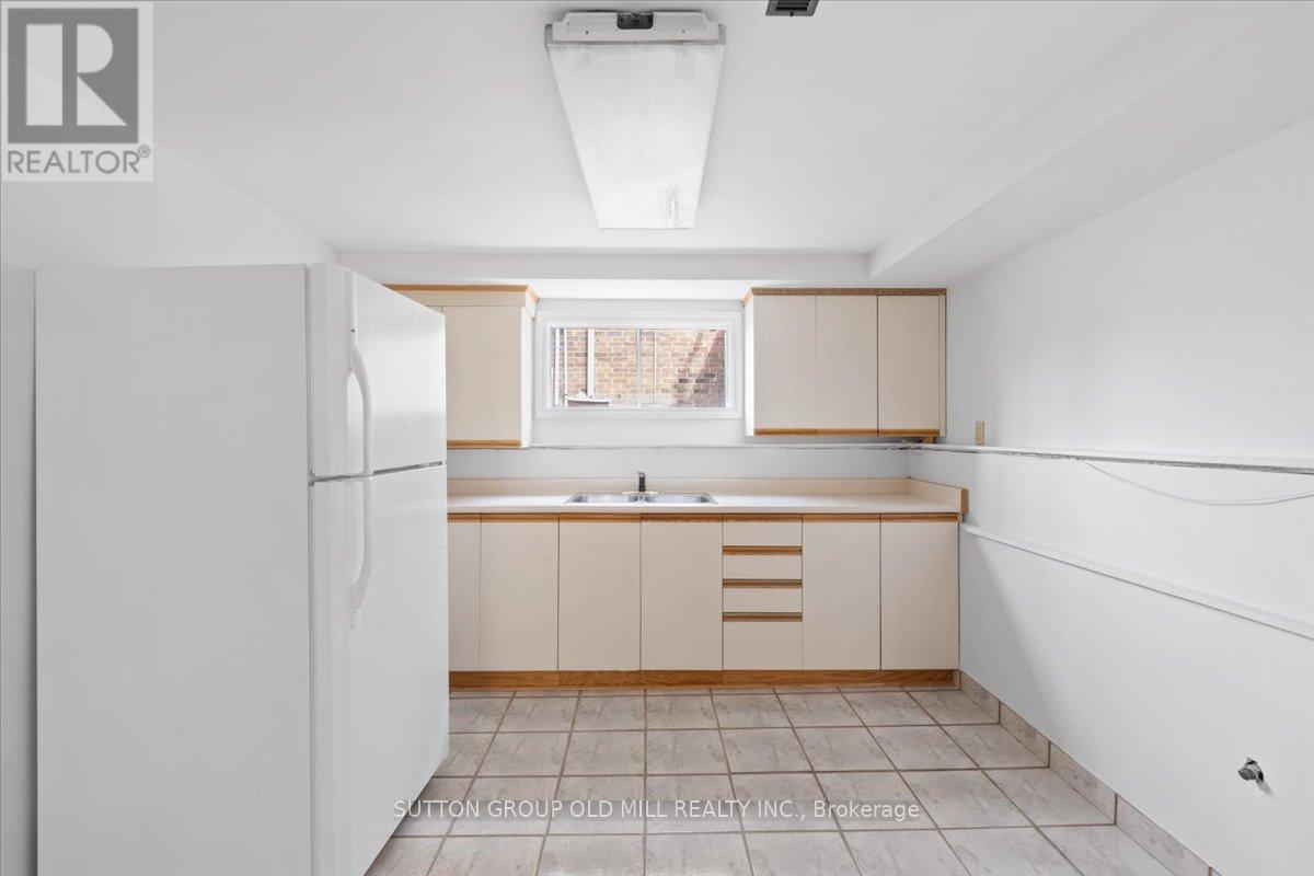 37 Brandy Crescent, Vaughan, Ontario  L4L 3C5 - Photo 24 - N12857700