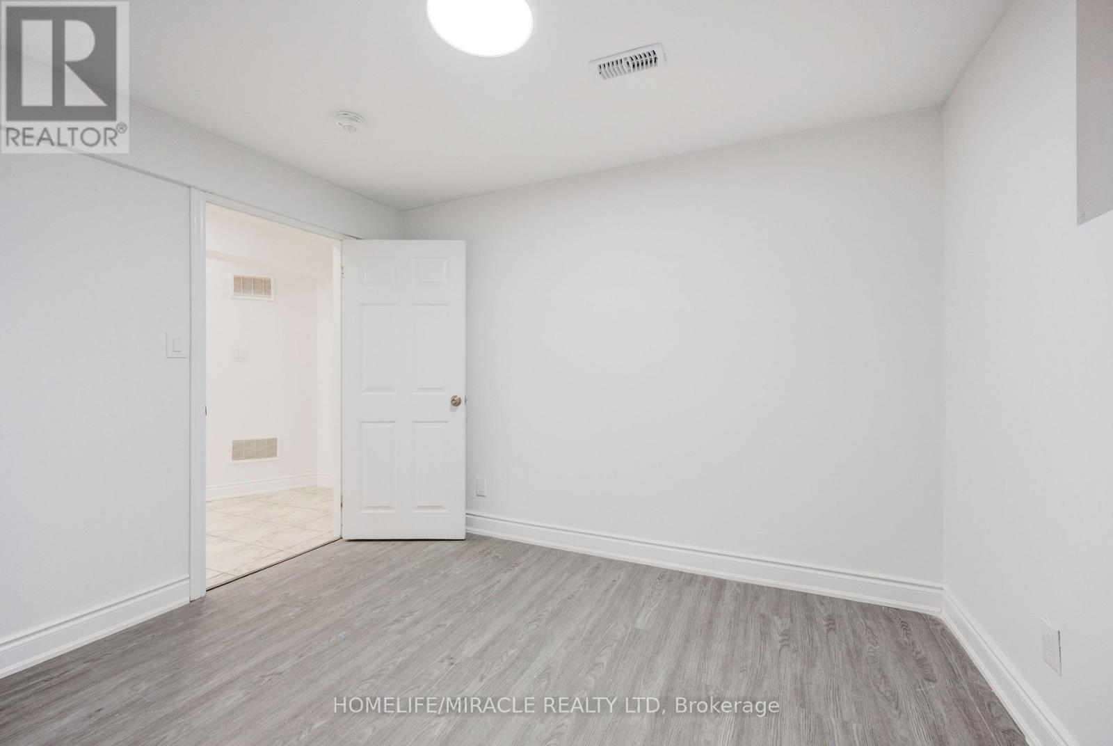 98 Speedwell Street, Brampton, Ontario  L6X 5H1 - Photo 14 - W12838522