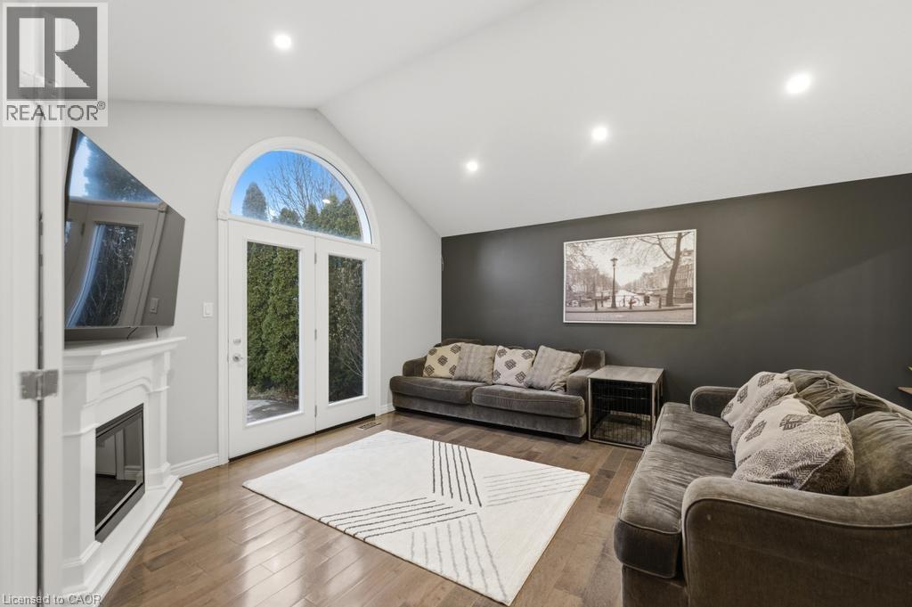 7 Vidal Court, Grimsby, Ontario  L3M 5R8 - Photo 12 - 40810267