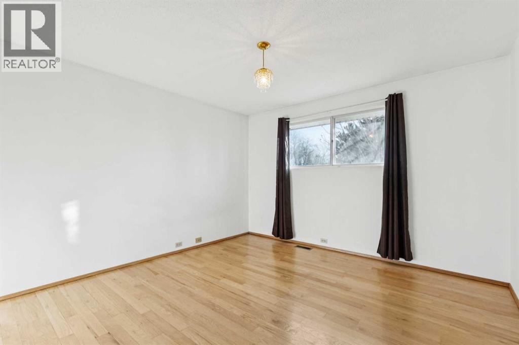 248 Huntcroft Road Ne, Calgary, Alberta  T2K 4E2 - Photo 14 - A2284788