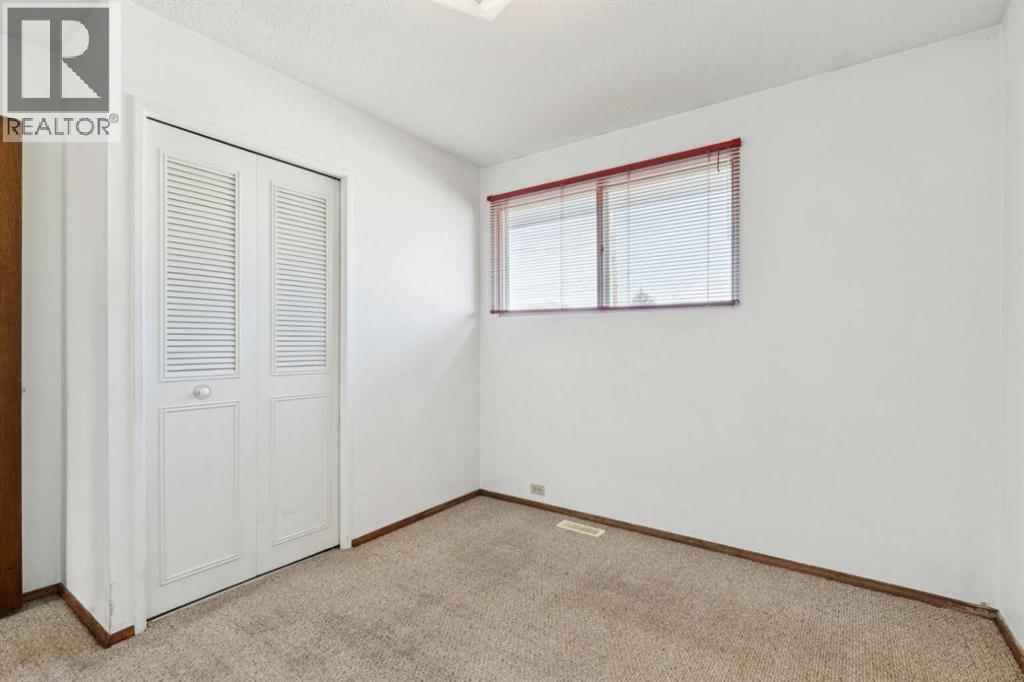 248 Huntcroft Road Ne, Calgary, Alberta  T2K 4E2 - Photo 20 - A2284788