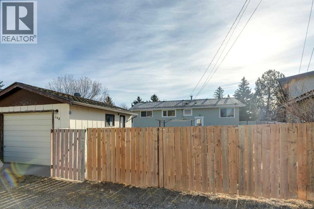 248 Huntcroft Road Ne, Calgary, Alberta  T2K 4E2 - Photo 30 - A2284788