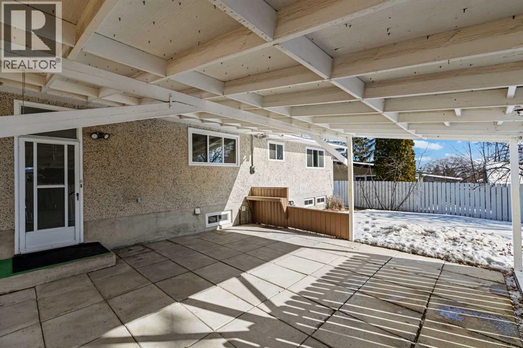 1007 Hunterston Place Nw, Calgary, Alberta  T2K 4N5 - Photo 41 - A2287224