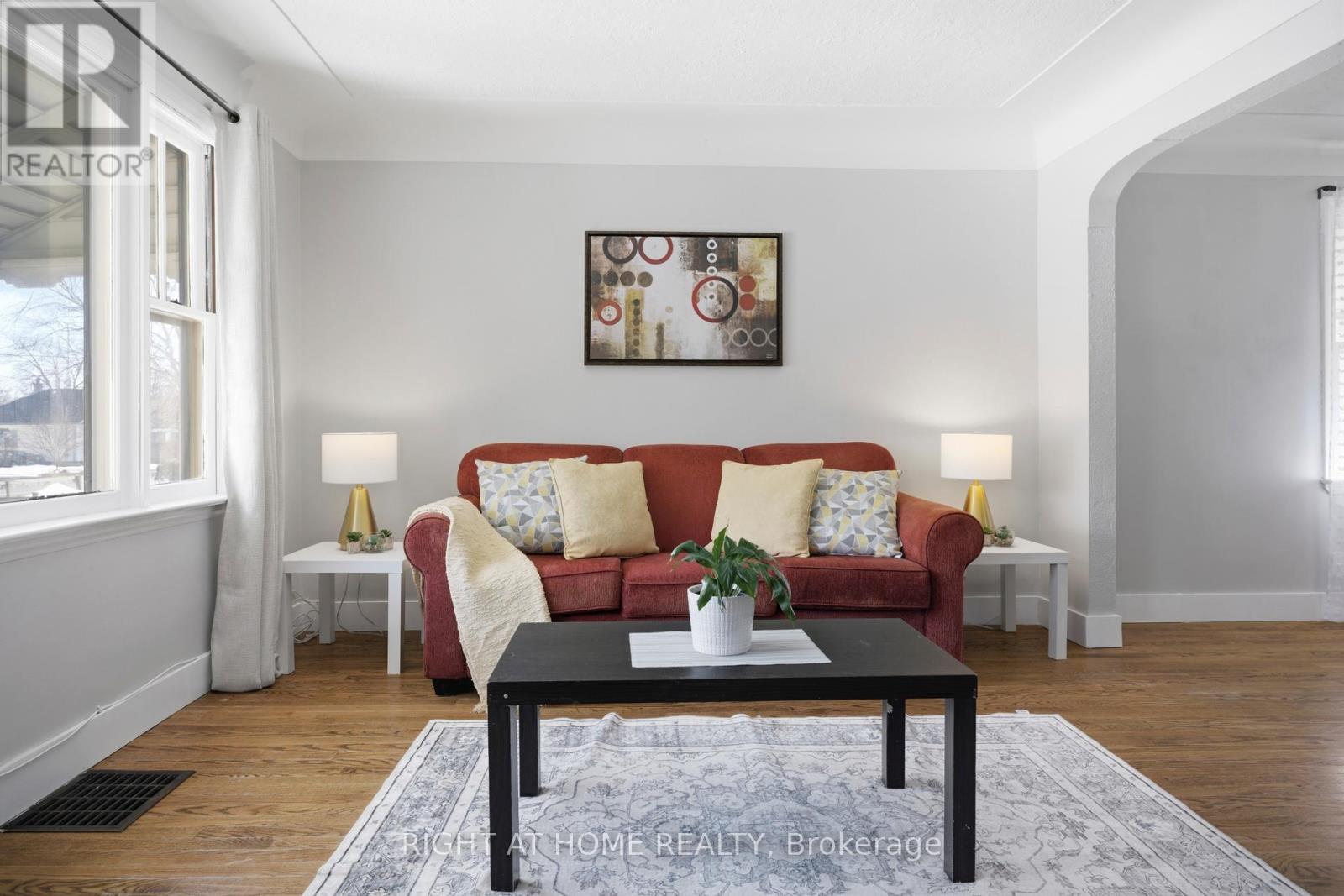 151 Hale Street, London East, Ontario  N5W 1E5 - Photo 4 - X12857688