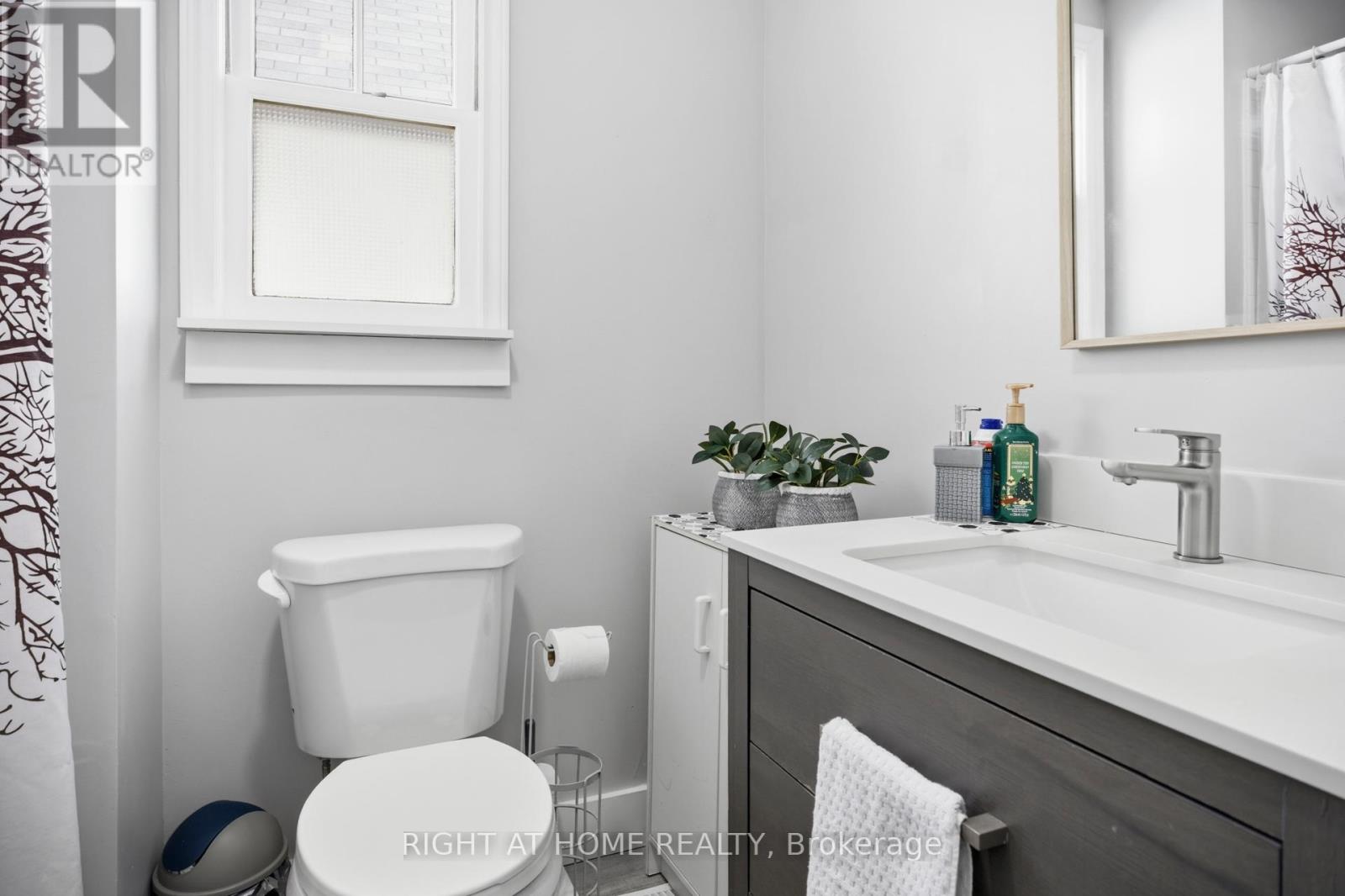 151 Hale Street, London East, Ontario  N5W 1E5 - Photo 6 - X12857688