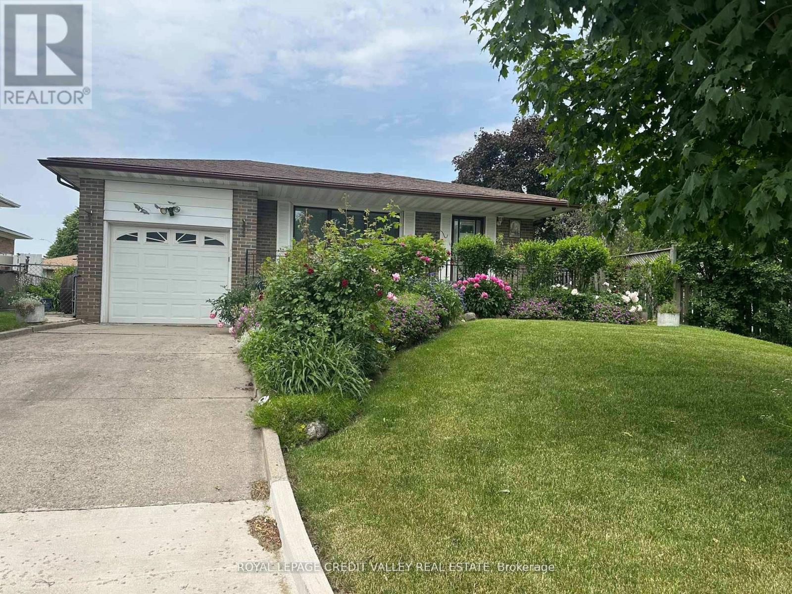 82 TERRA COTTA CRESCENT, Brampton, Ontario