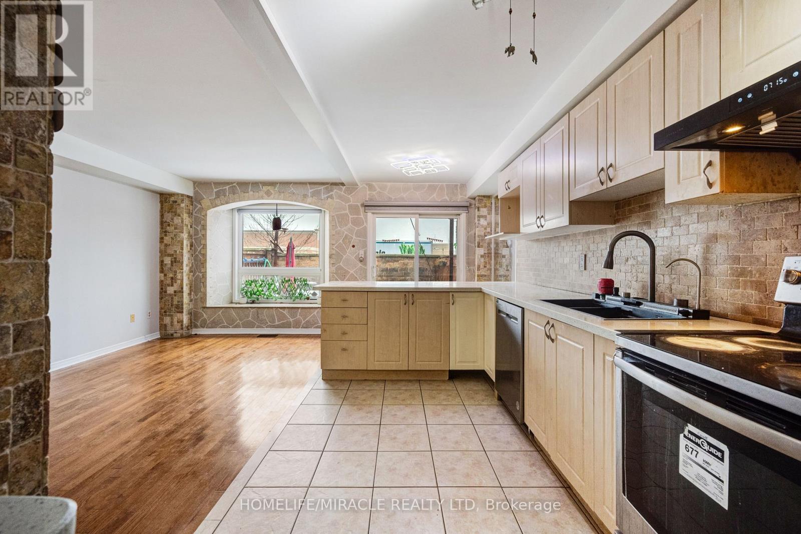 18 Vintage Gate, Brampton, Ontario  L6X 5C4 - Photo 15 - W12799722