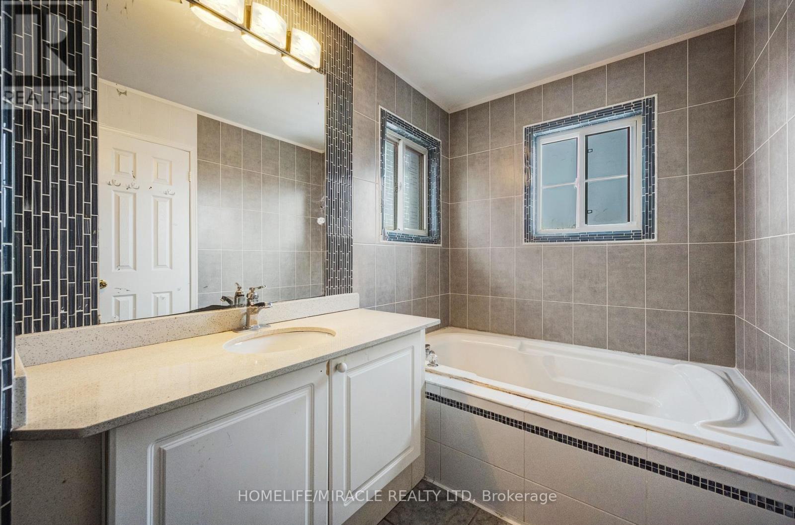 18 Vintage Gate, Brampton, Ontario  L6X 5C4 - Photo 29 - W12799722