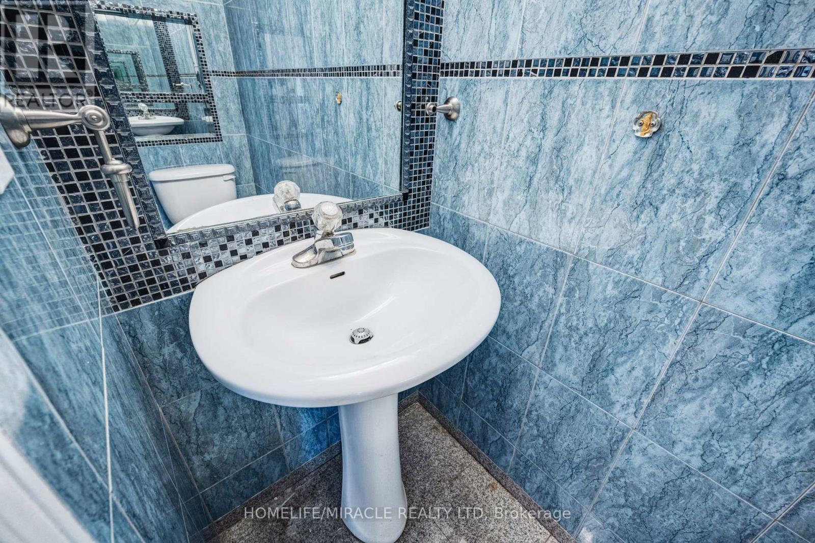 18 Vintage Gate, Brampton, Ontario  L6X 5C4 - Photo 23 - W12799722