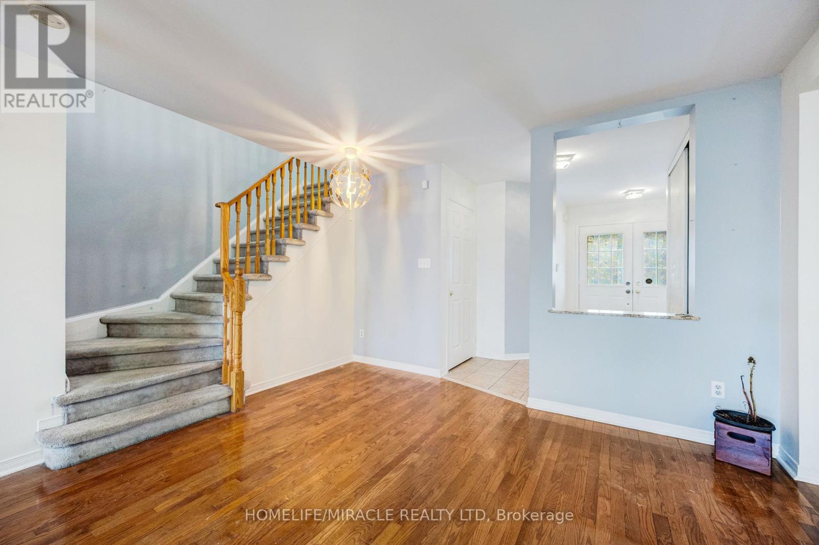 18 Vintage Gate, Brampton, Ontario  L6X 5C4 - Photo 11 - W12799722