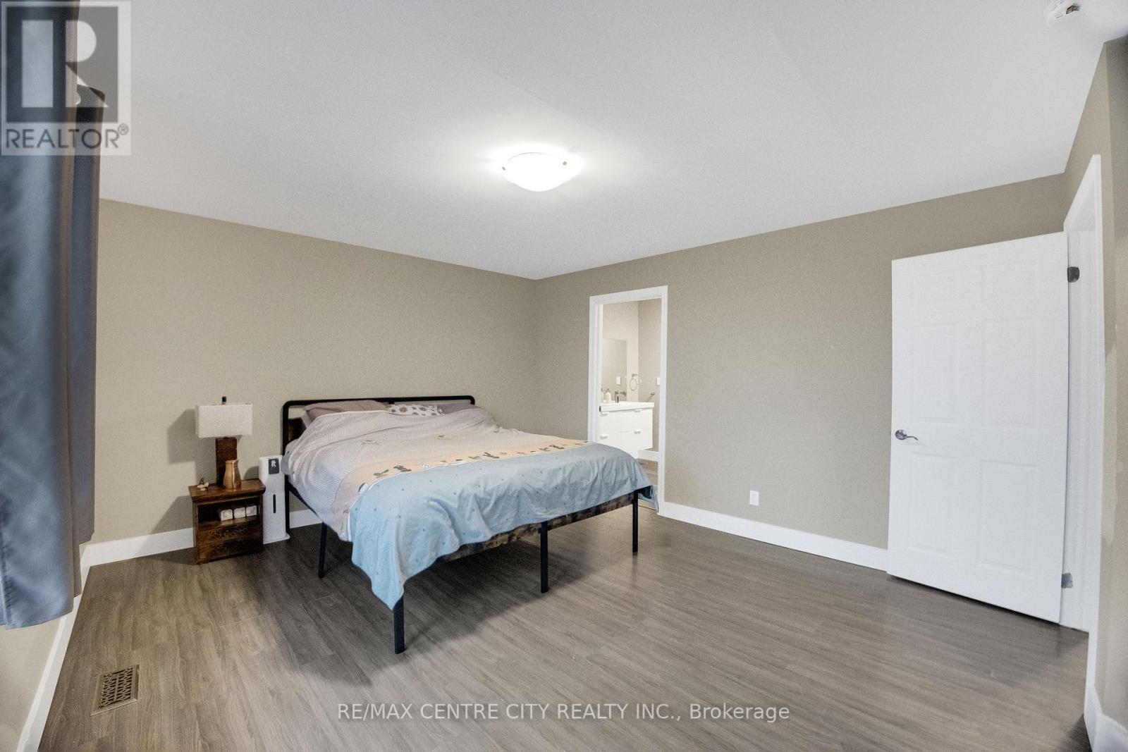 637 Jason Crescent, London South, Ontario  N6J 3E5 - Photo 22 - X12857624