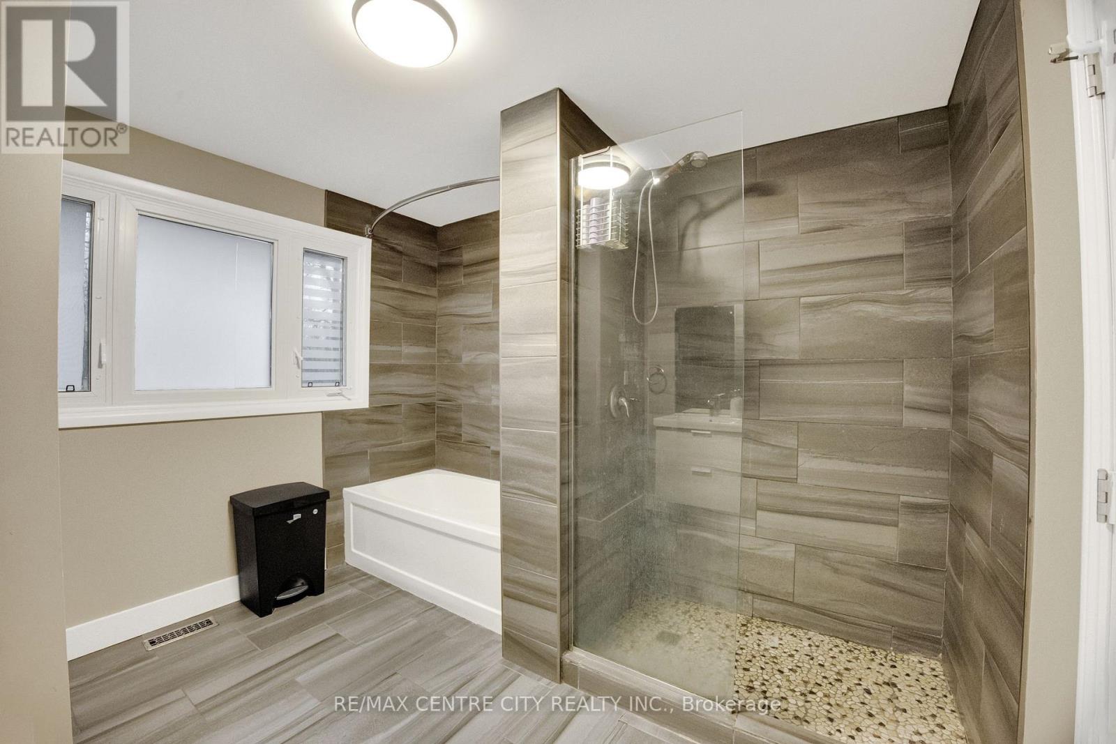 637 Jason Crescent, London South, Ontario  N6J 3E5 - Photo 24 - X12857624