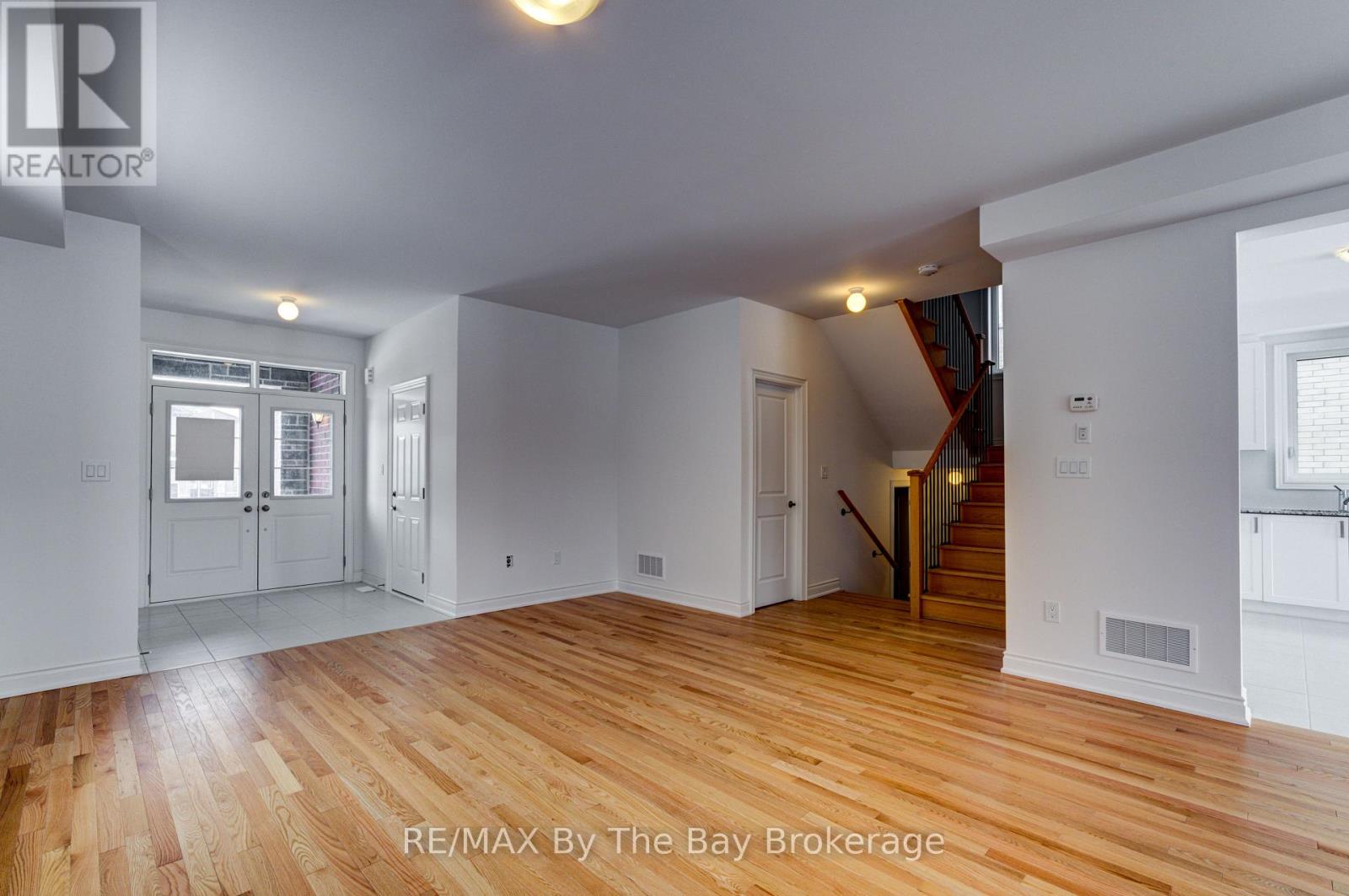 65 Amber Drive, Wasaga Beach, Ontario  L9Z 0R9 - Photo 17 - S12857782