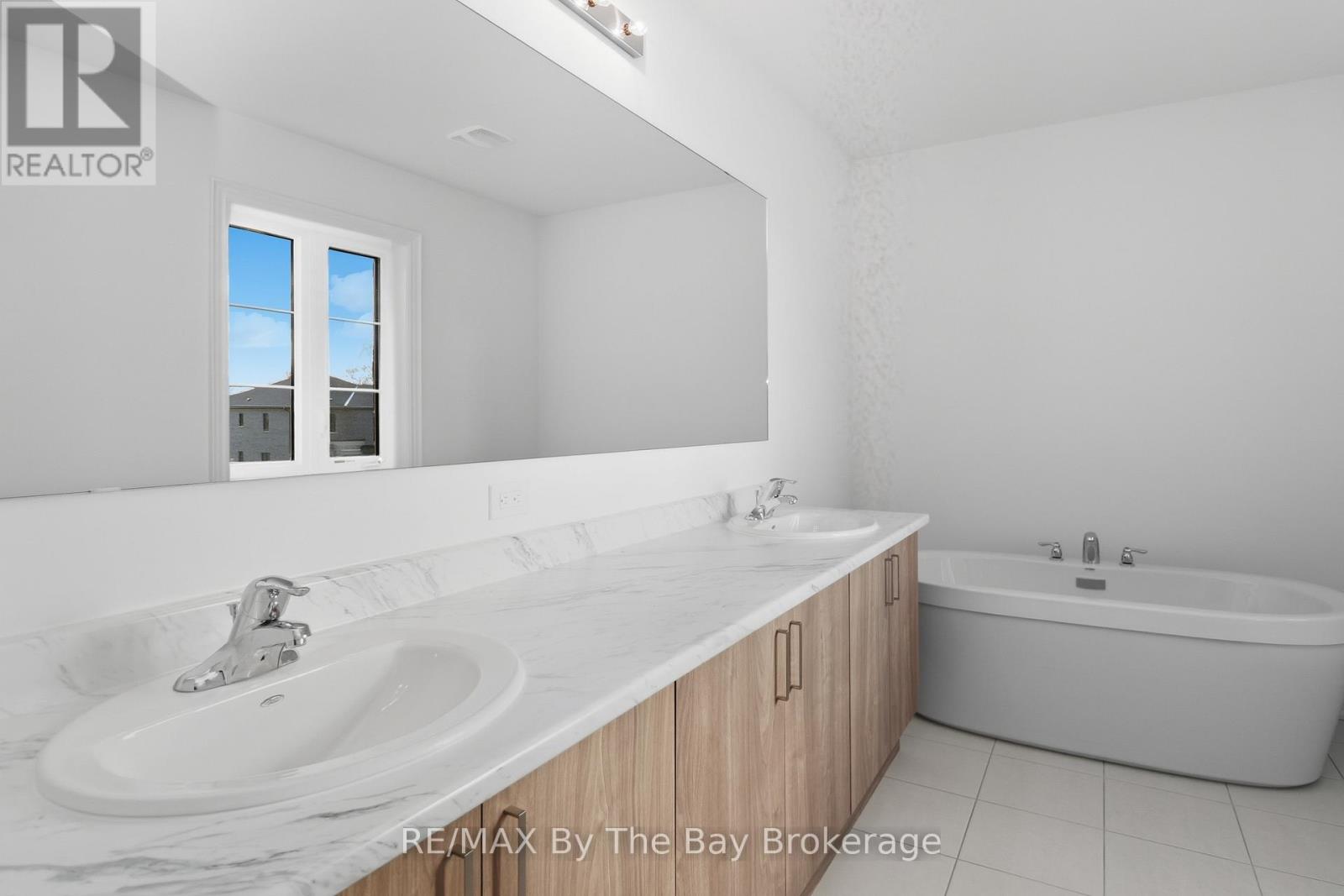 65 Amber Drive, Wasaga Beach, Ontario  L9Z 0R9 - Photo 24 - S12857782