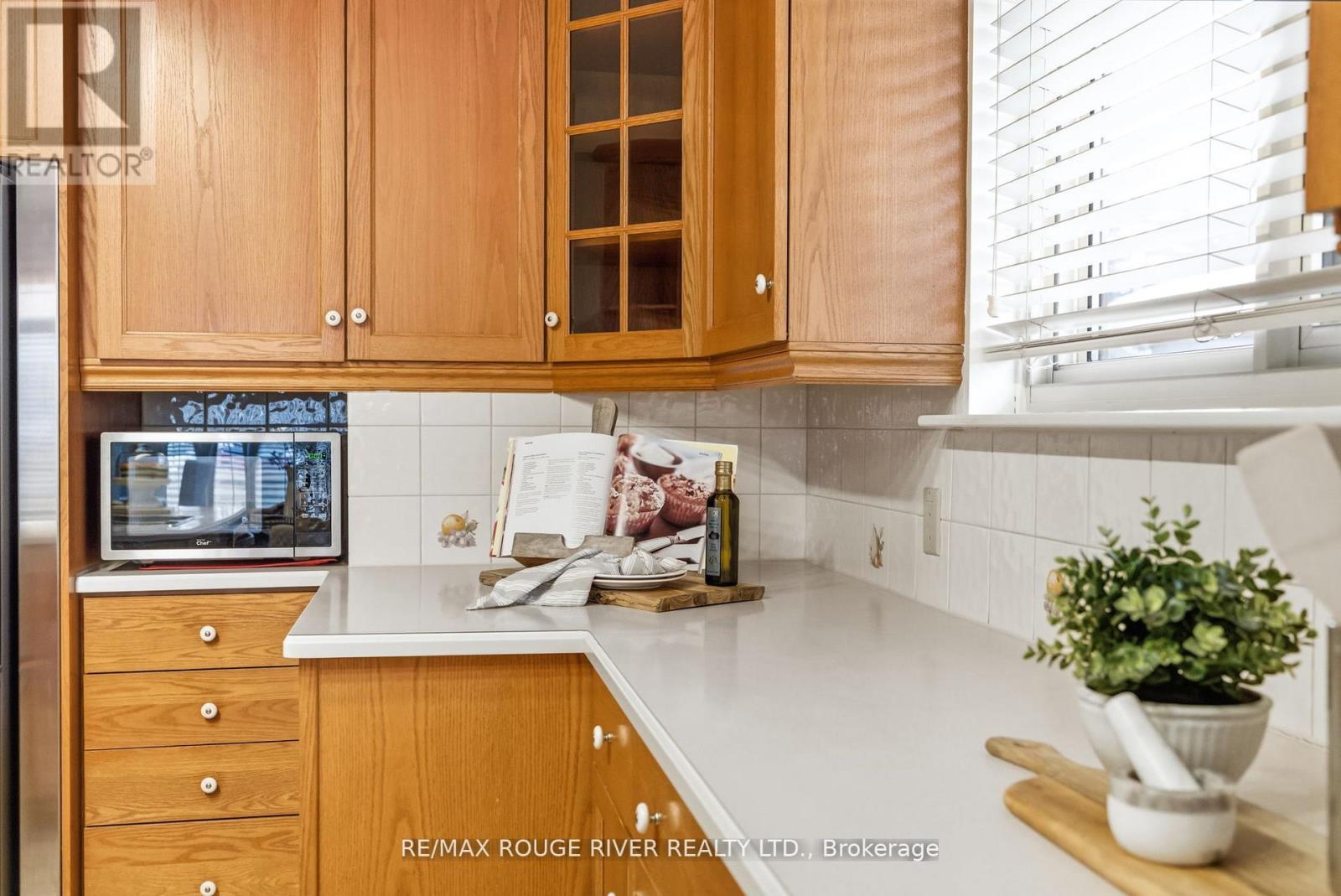 419 Cochrane Street, Whitby (Downtown Whitby), Ontario  L1N 5J6 - Photo 13 - E12857758