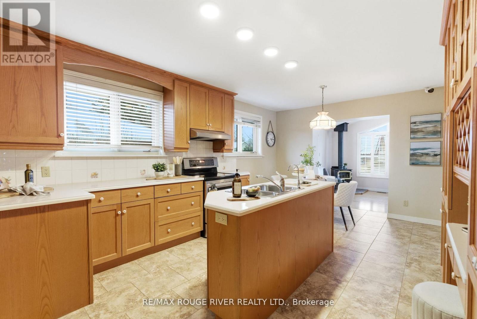 419 Cochrane Street, Whitby (Downtown Whitby), Ontario  L1N 5J6 - Photo 16 - E12857758