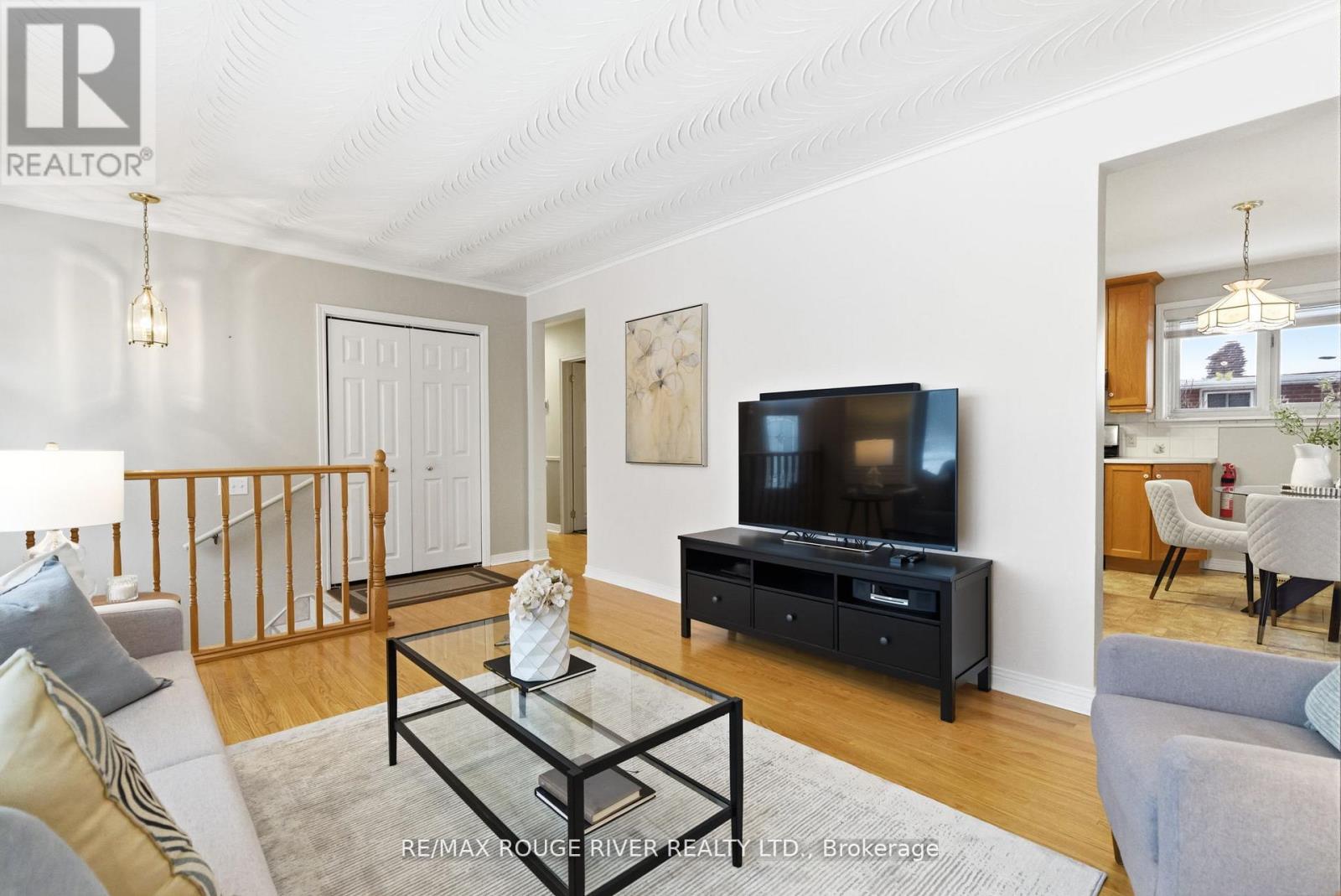 419 Cochrane Street, Whitby (Downtown Whitby), Ontario  L1N 5J6 - Photo 8 - E12857758